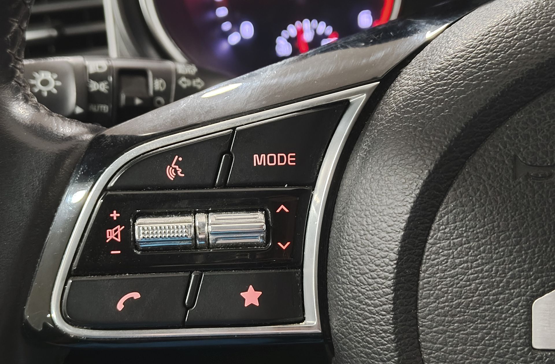 Kia Ceed 1.6 MHEV iMT Drive - foto 27