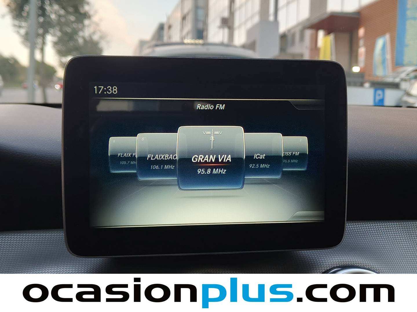 Foto Mercedes GLA Mercedes-Benz GLA GLA 200 d (136 CV)