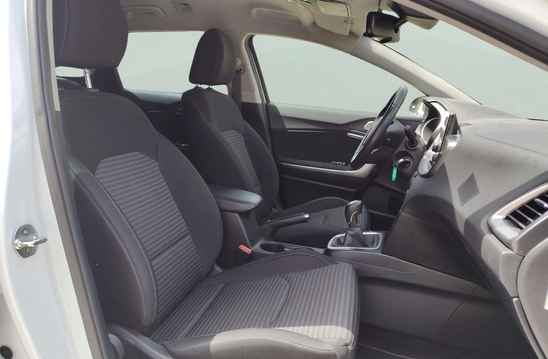 Kia Ceed 1.6 MHEV iMT Drive - foto 16