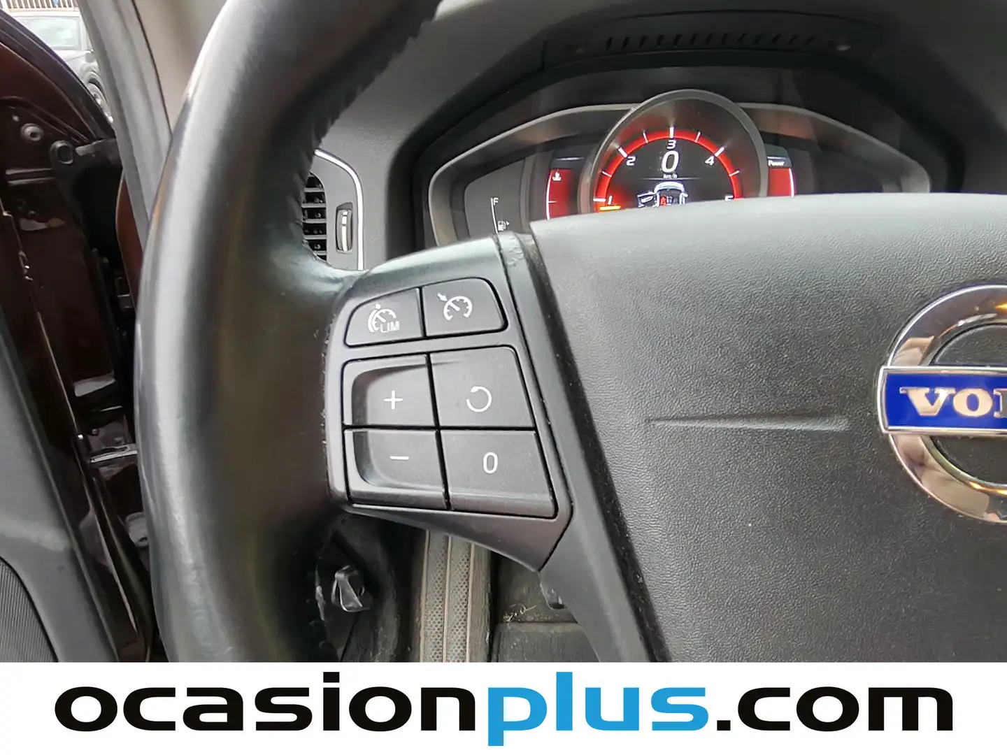 Foto Volvo V60 Cross Country Volvo V60 Cross Country D3 Kinetic (150 CV)