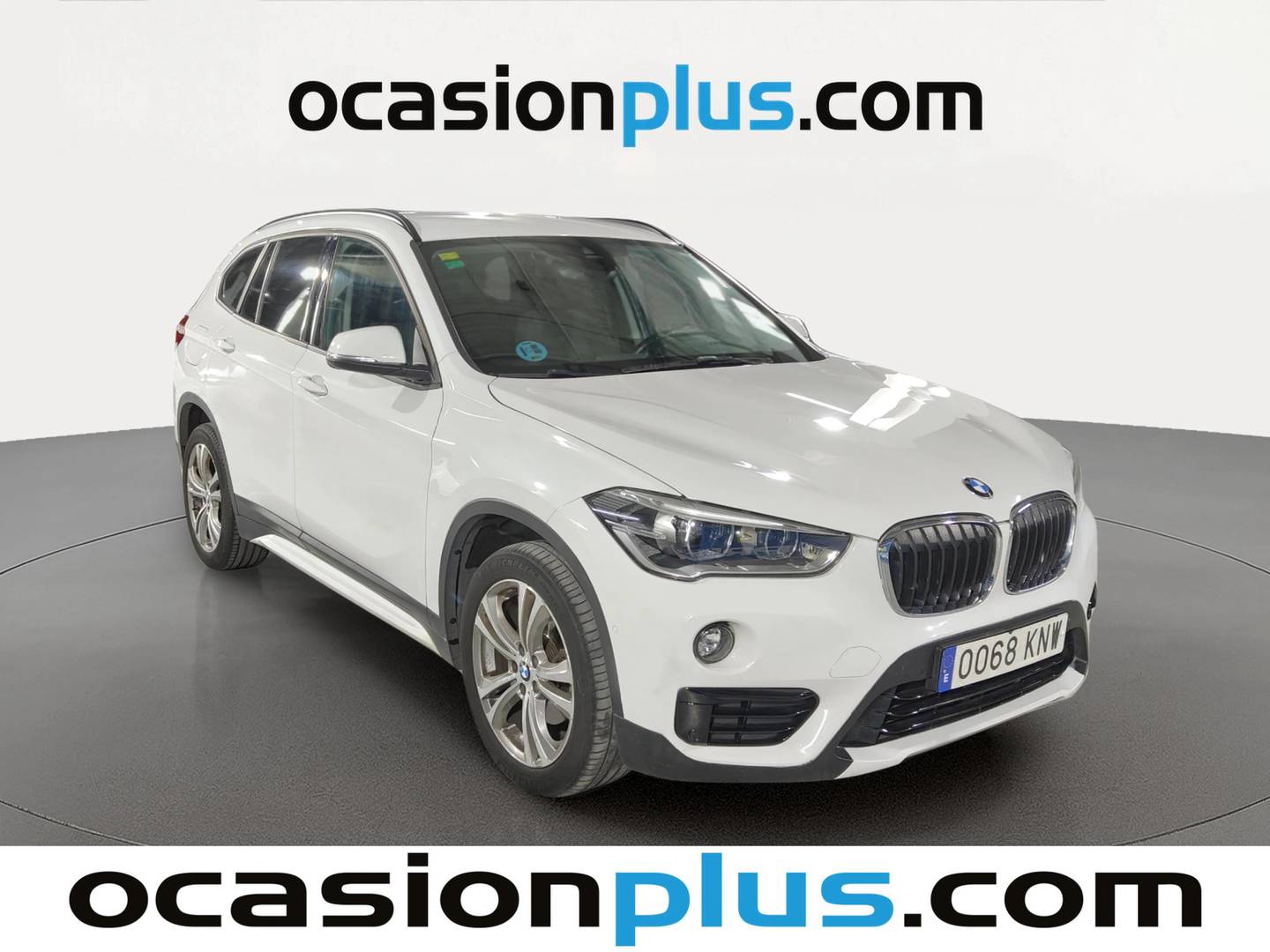 Foto delantera BMW X1 BMW X1 sDrive18i (140 CV) derecha