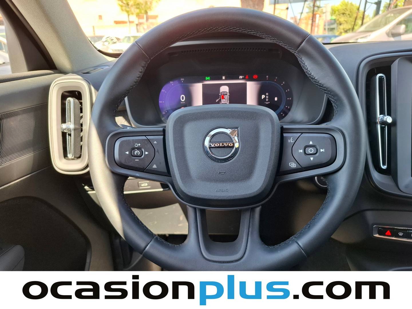 Foto Volvo XC40 Volvo XC40 B3 G Essential Auto (163 CV)