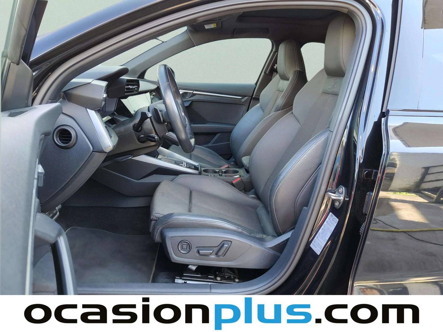 Foto asientos delanteros Audi A3 Audi A3 Sedan Black line 35 TDI (150 CV) S tronic Pack S-Line