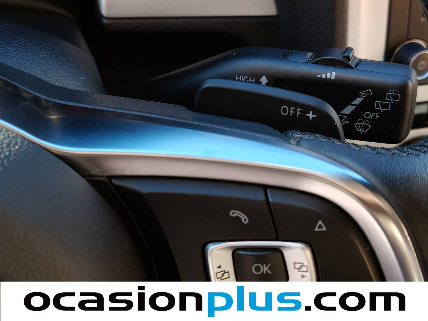 Foto Volkswagen Scirocco Volkswagen Scirocco R-Line 2.0 TSI BMT (180 CV) DSG