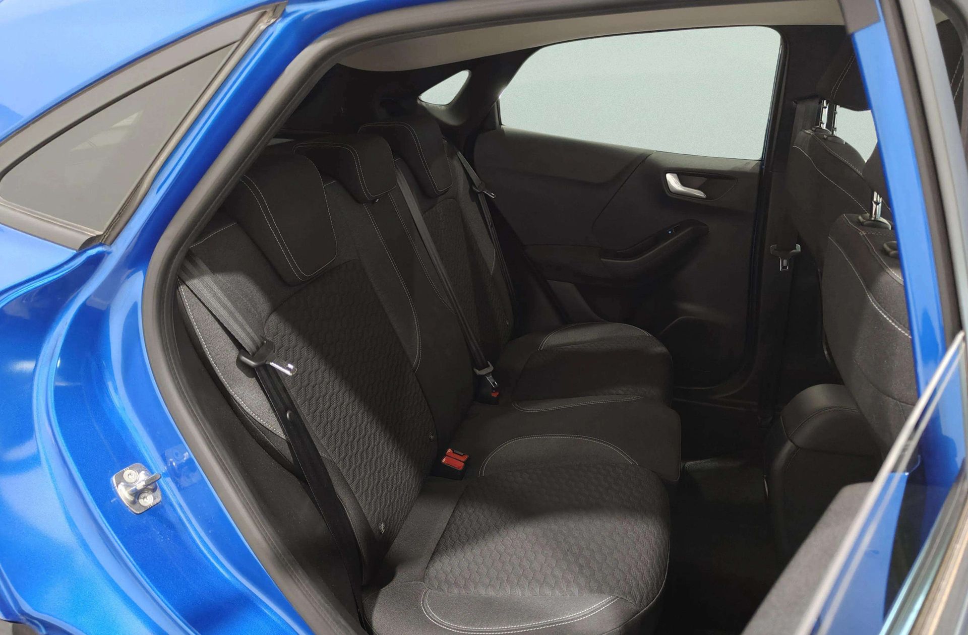 Ford Puma 1.0 EcoBoost MHEV Titanium - foto 18