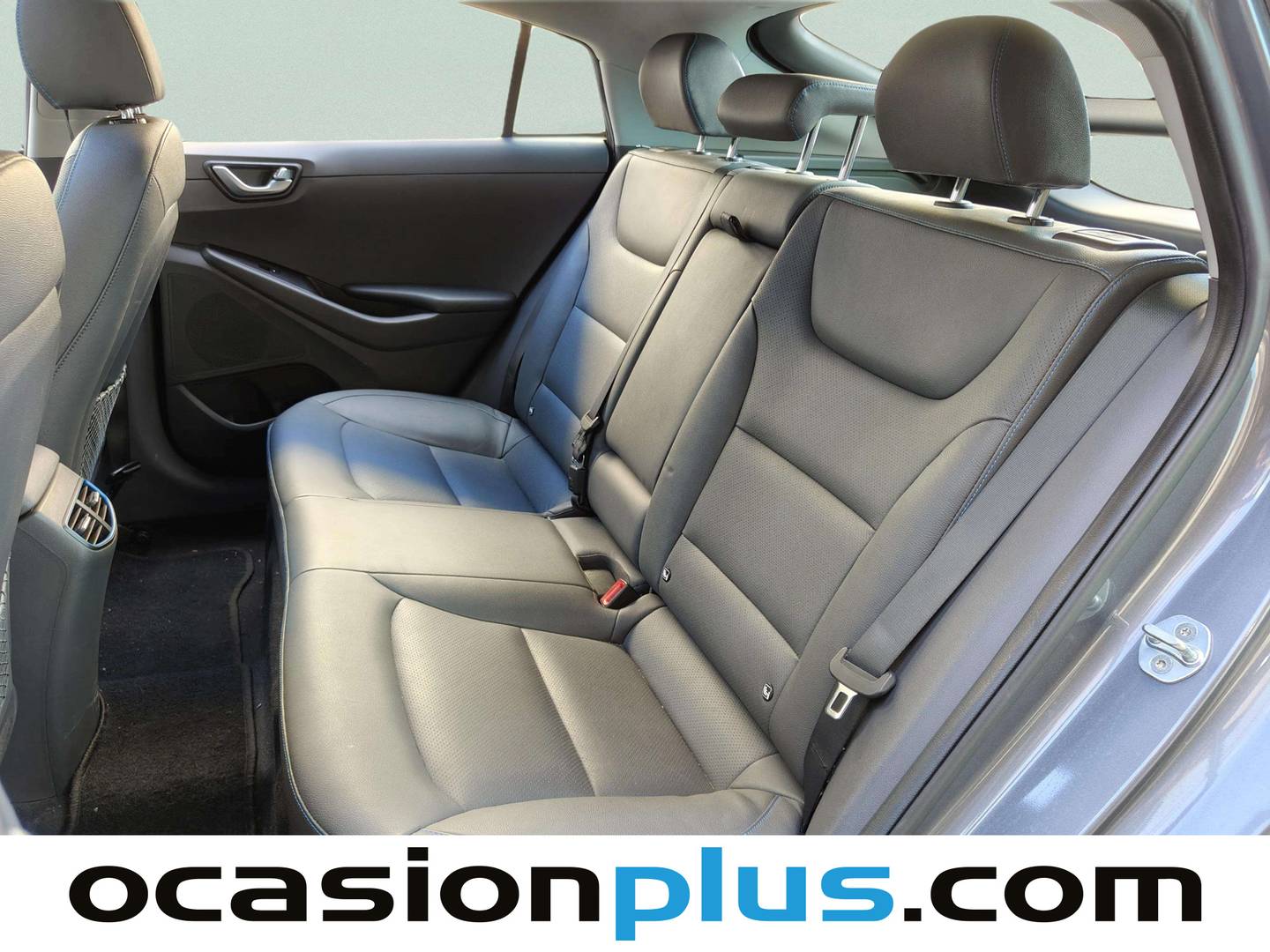 Foto asientos traseros Hyundai IONIQ Hyundai Ioniq 1.6 GDI HEV Style DCT (141 CV)