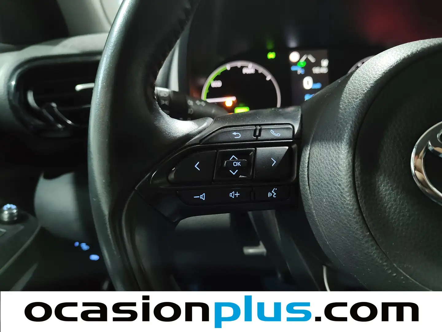 Foto Toyota Yaris Toyota Yaris 120H Business Plus (116 CV)