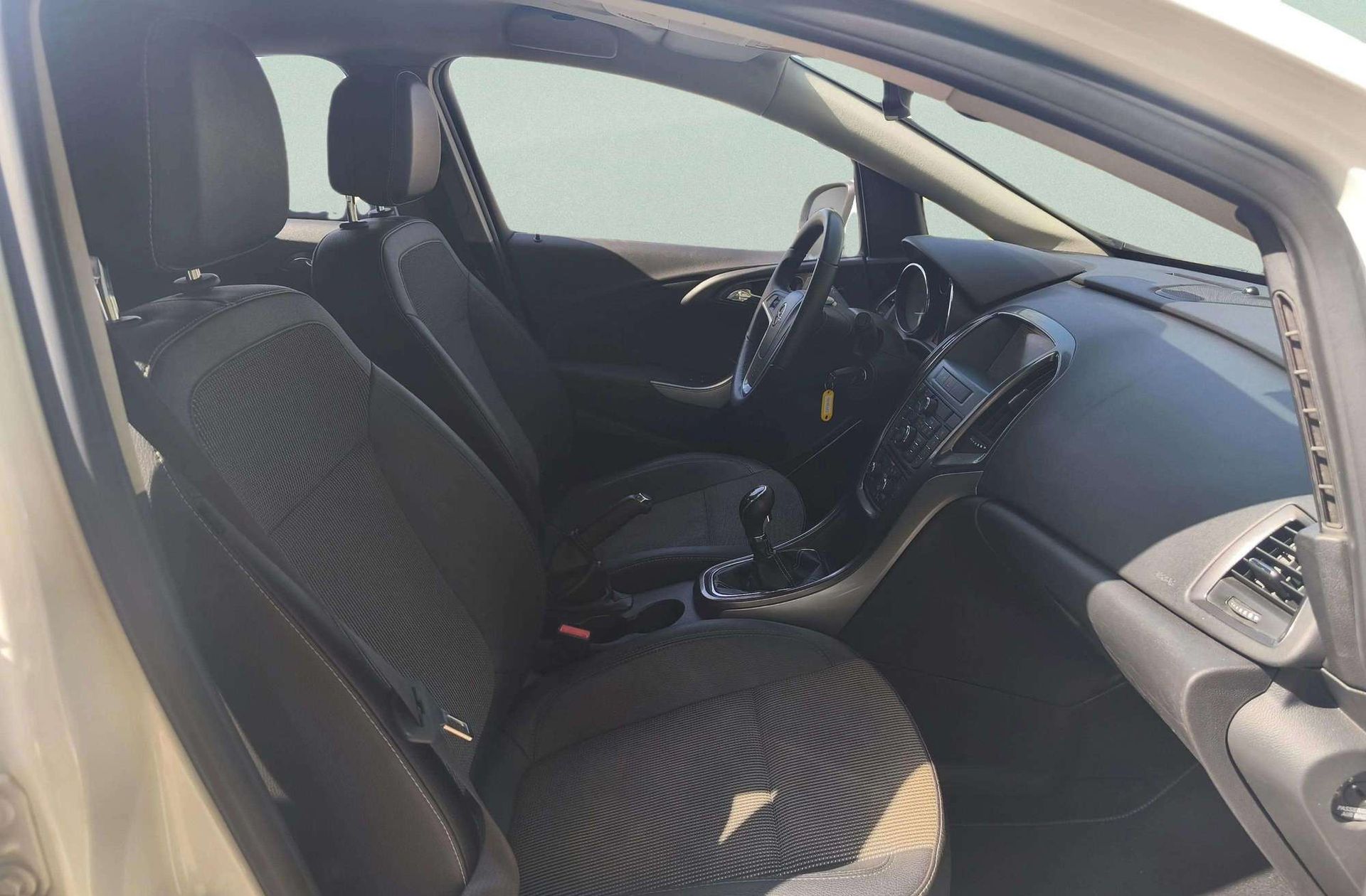 Opel Astra 1.7 CDTI Excellence - foto 17