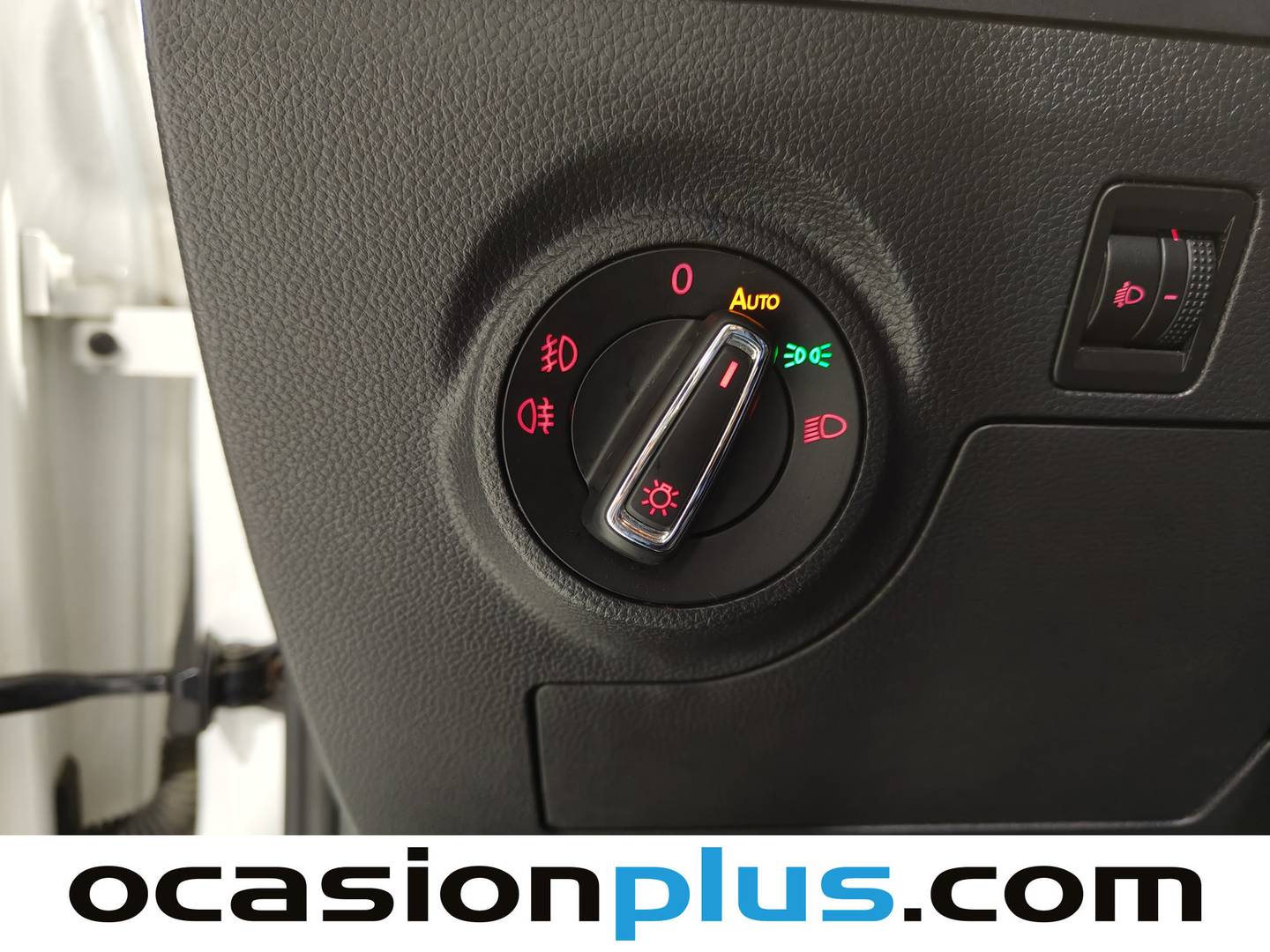 Foto Seat Arona SEAT Arona 1.6 TDI Ecomotive S&S Style 85 kW (115 CV)