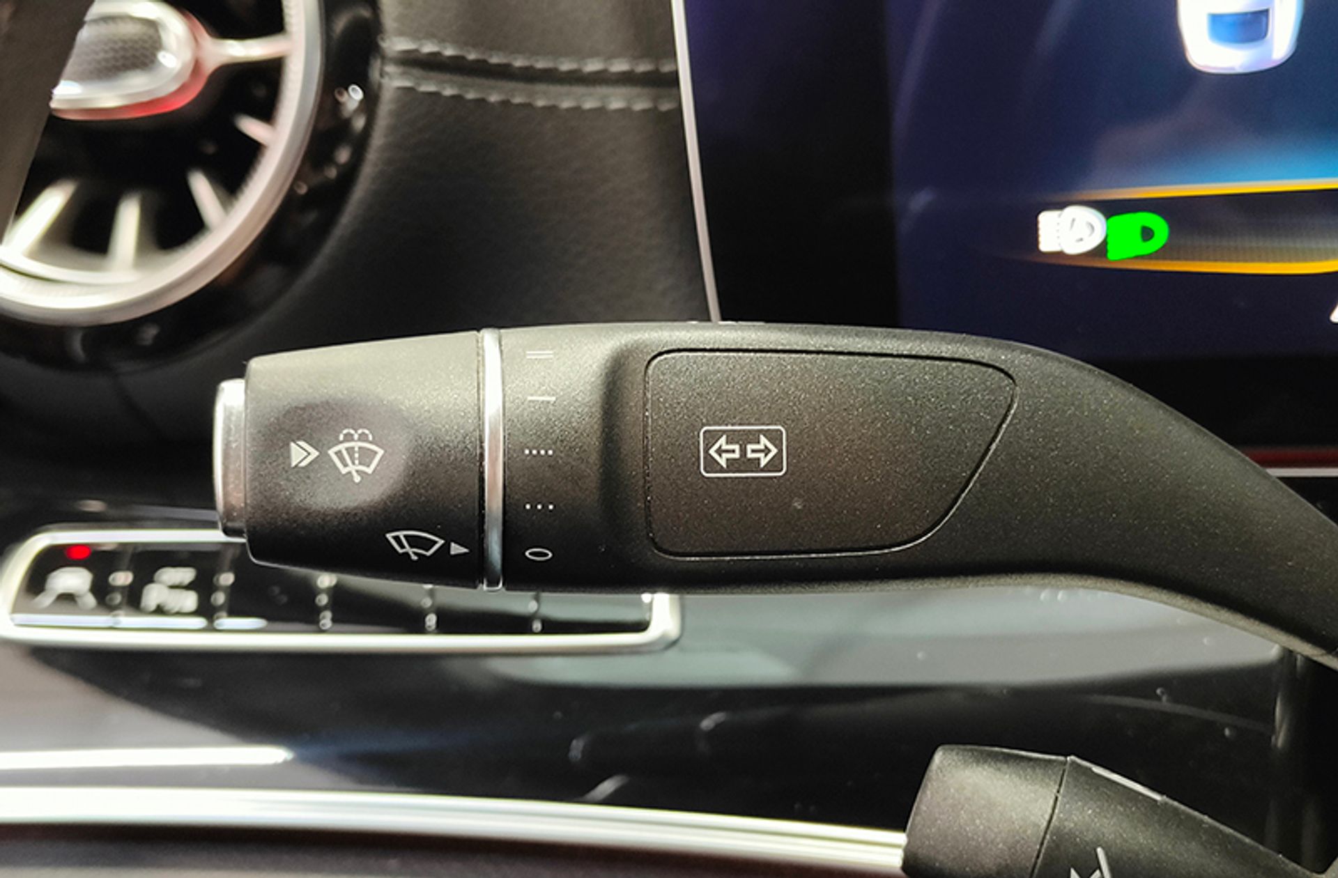 Mercedes-Benz Mercedes-AMG GT 53 AMG 4MATIC+ - foto 35