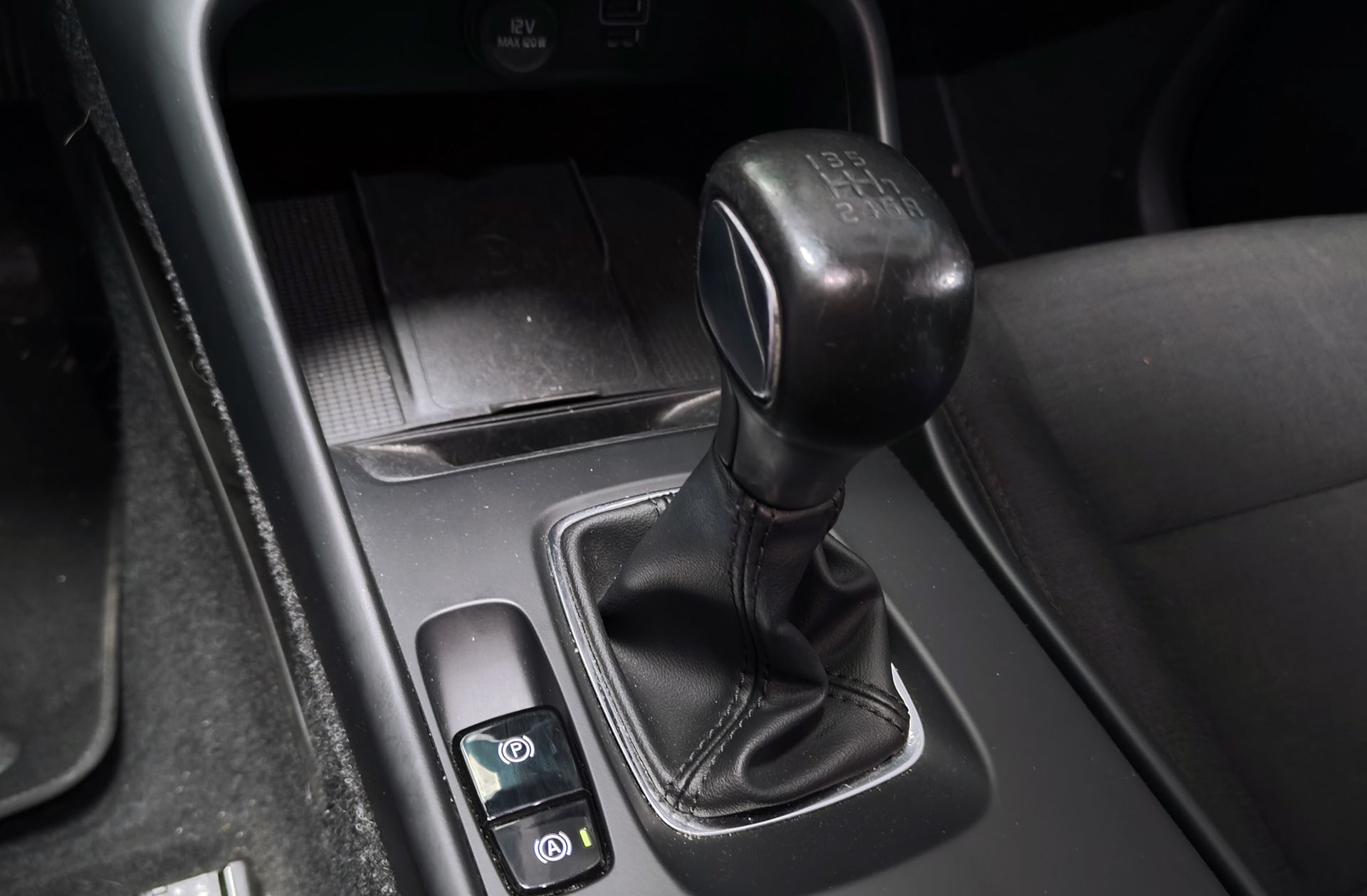 Volvo XC40 T3 - foto 5
