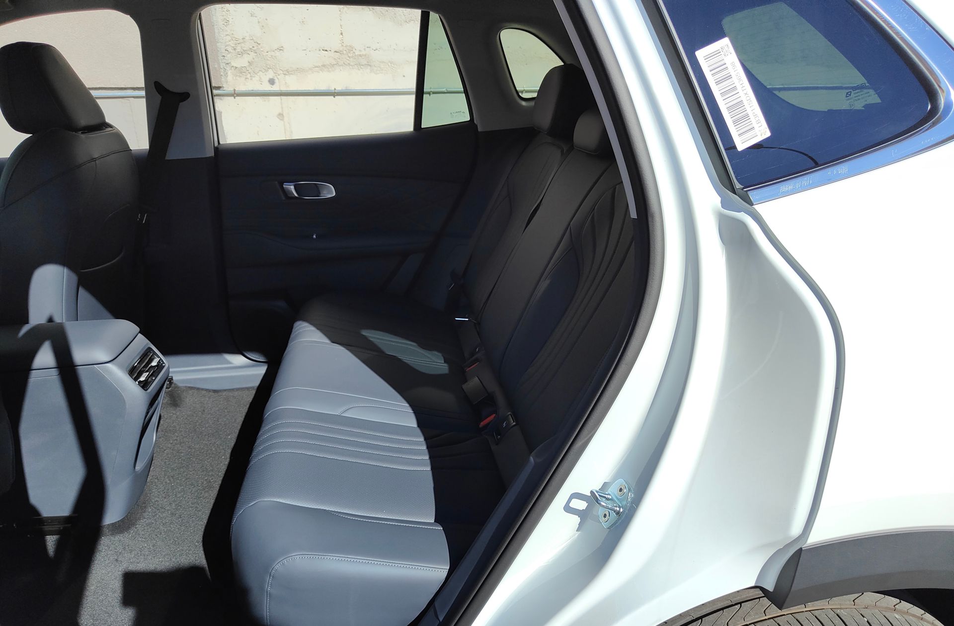 Geely Starray EM-i 1.5 PHEV Pro - foto 11