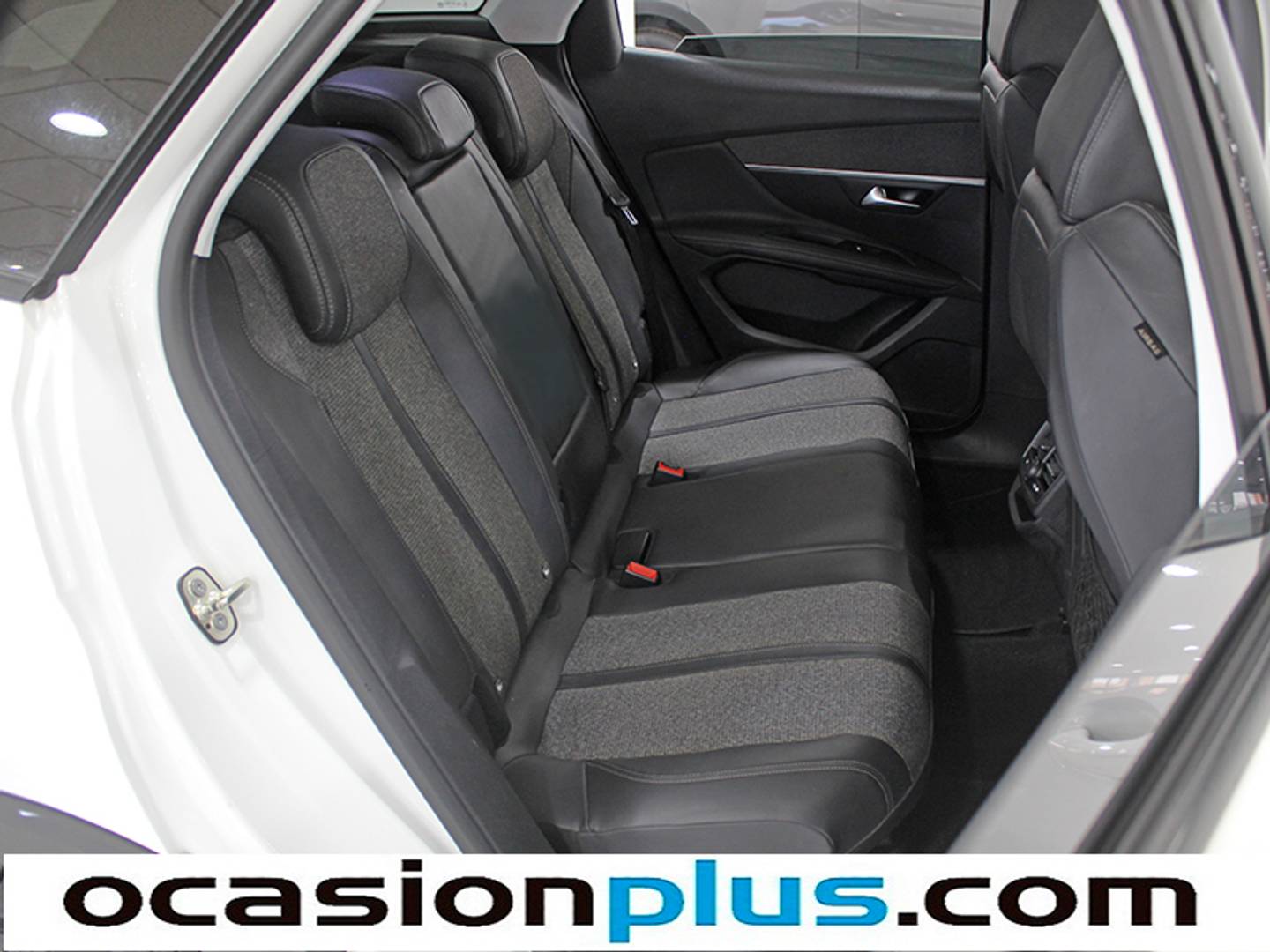 Peugeot 3008 Peugeot 3008 BlueHDI 130 S&S Allure (130 CV) manual