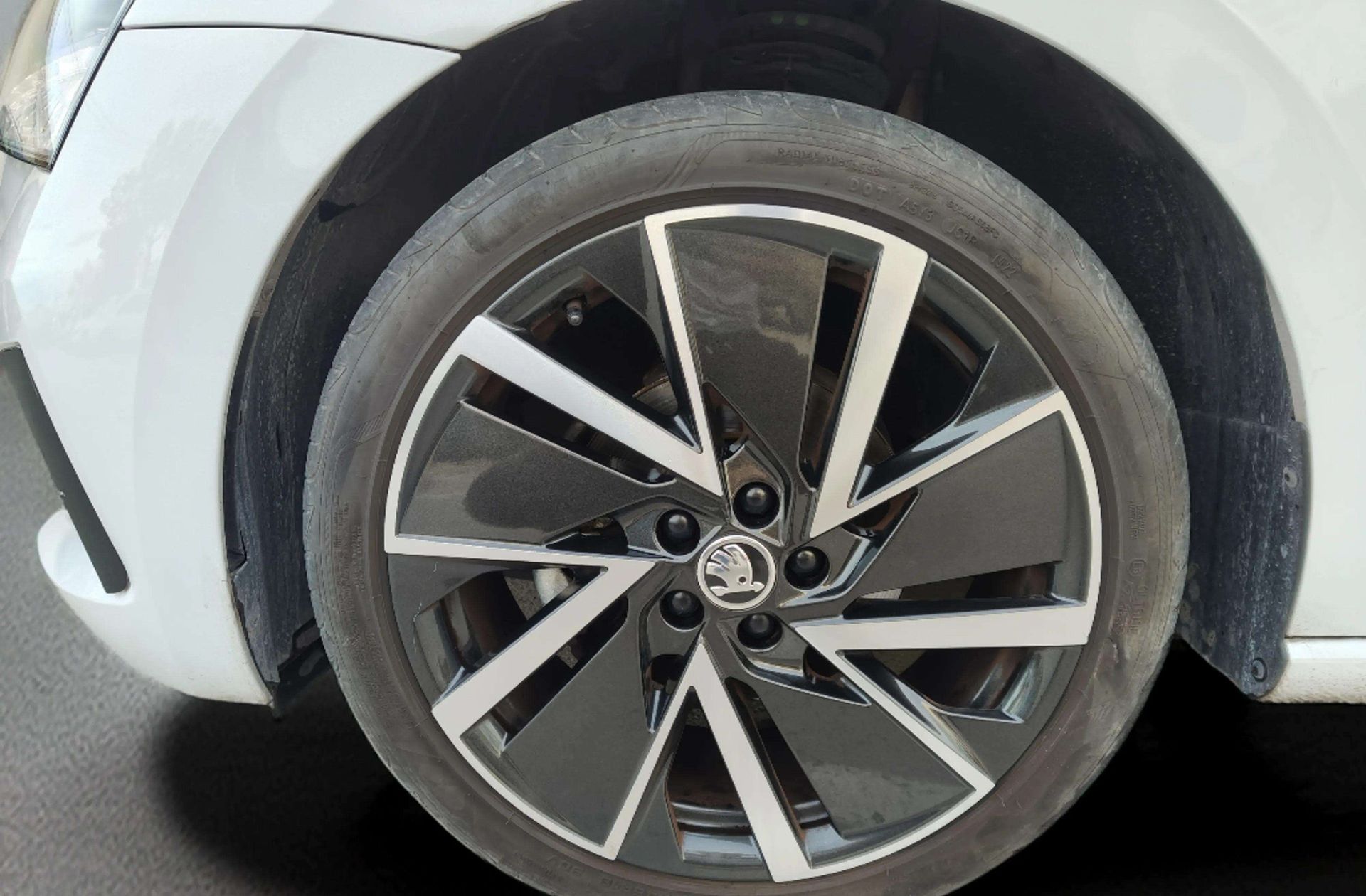 Škoda Scala 1.5 TSI Sport - foto 32