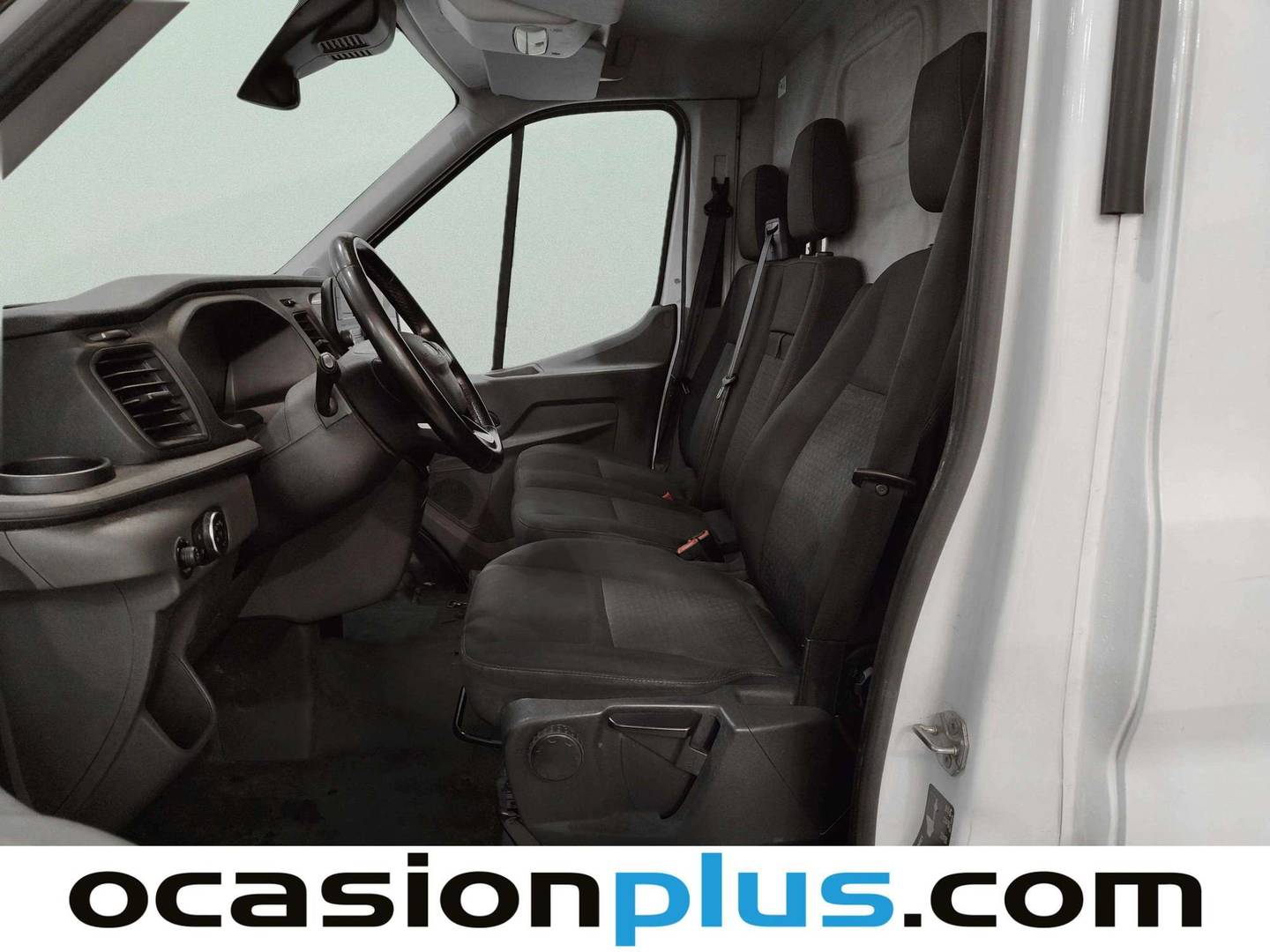 Foto asientos delanteros Ford Transit Ford Transit Furgon 350 L3H2 Trend (130 CV)