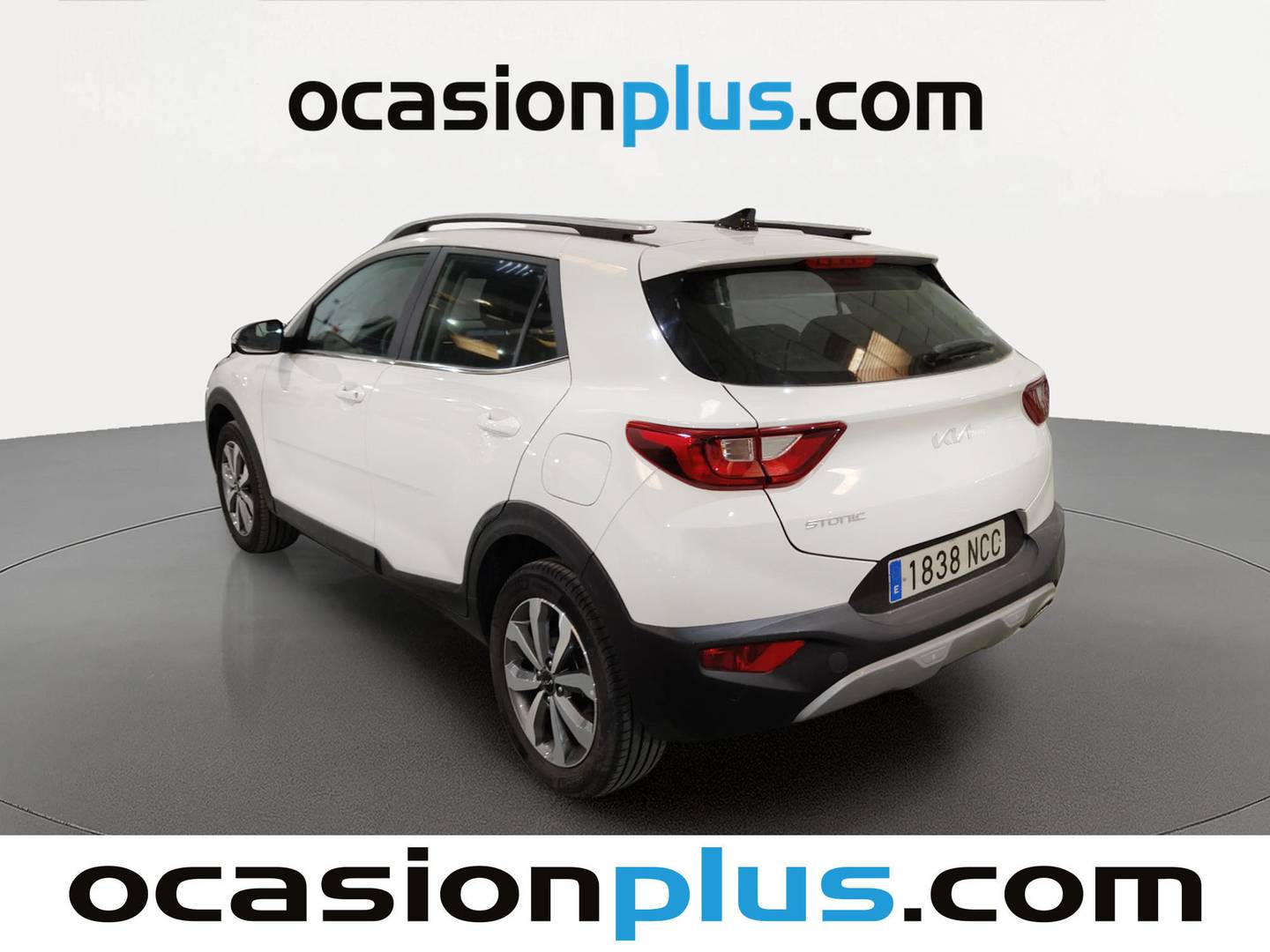 Foto trasera KIA Stonic KIA Stonic 1.0 T-GDi MHEV Drive (100 CV) izquierda