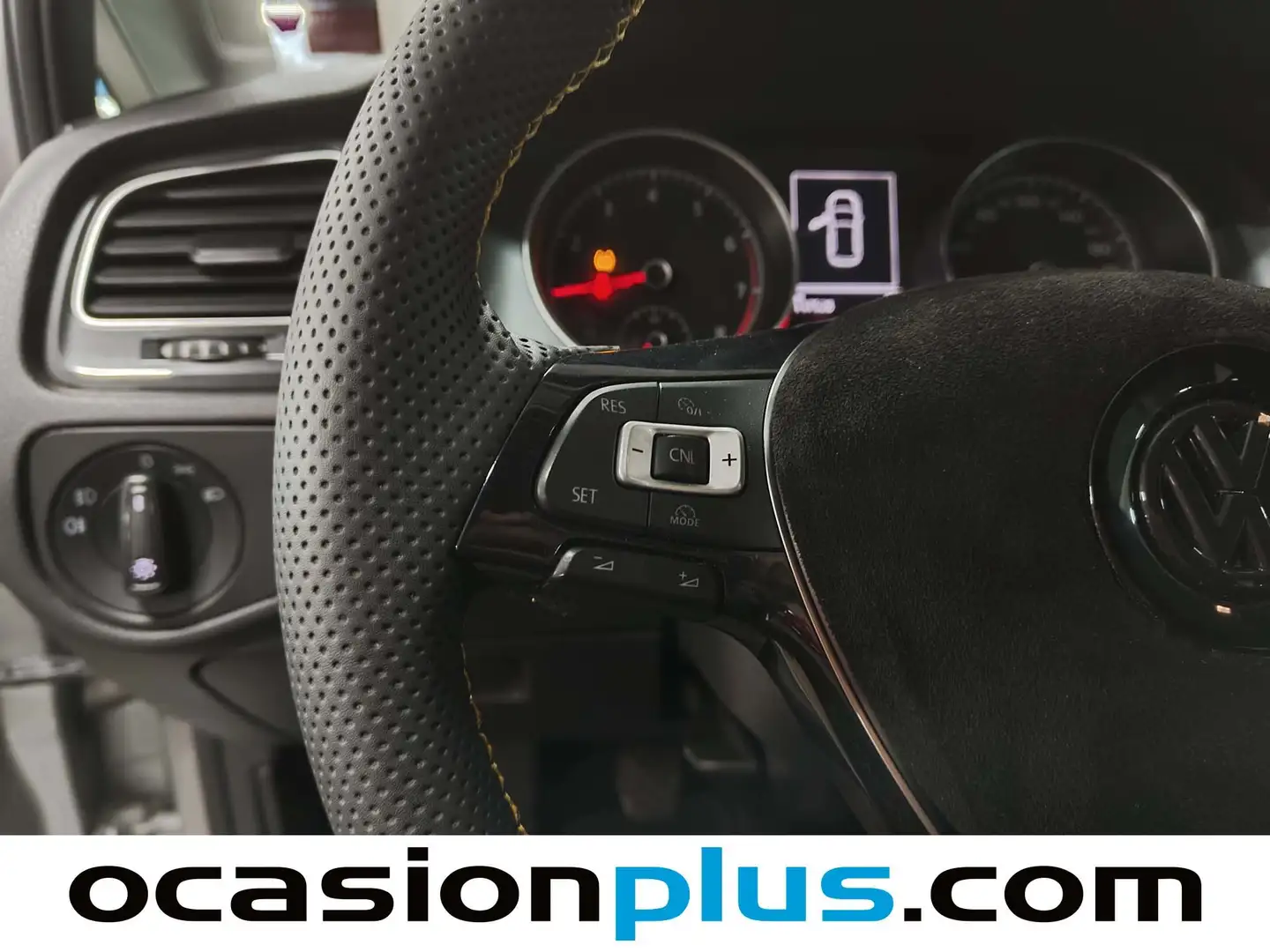 Foto Volkswagen Golf Volkswagen Golf Business 1.0 TSI (110 CV)