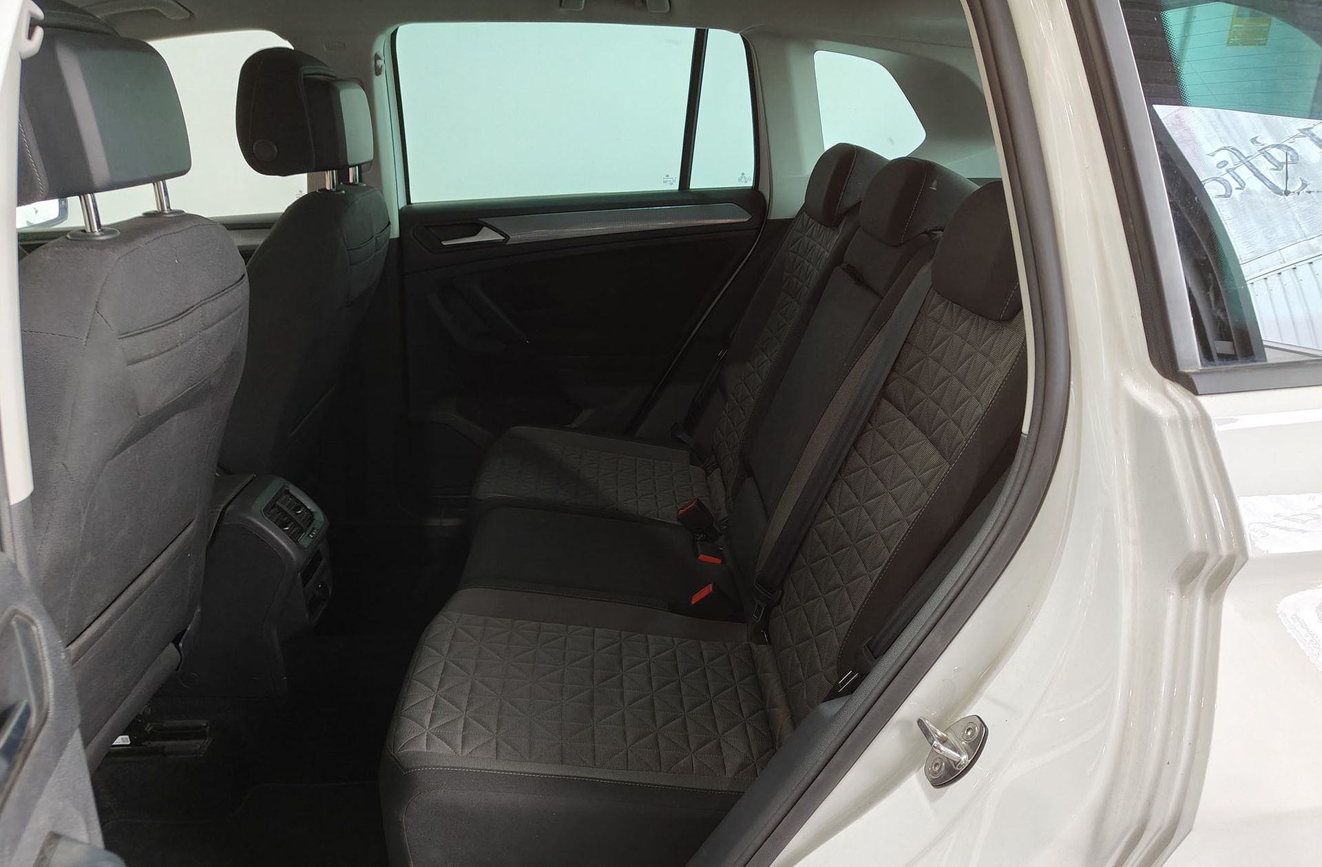 Volkswagen Tiguan Life 2.0 TDI DSG - foto 14