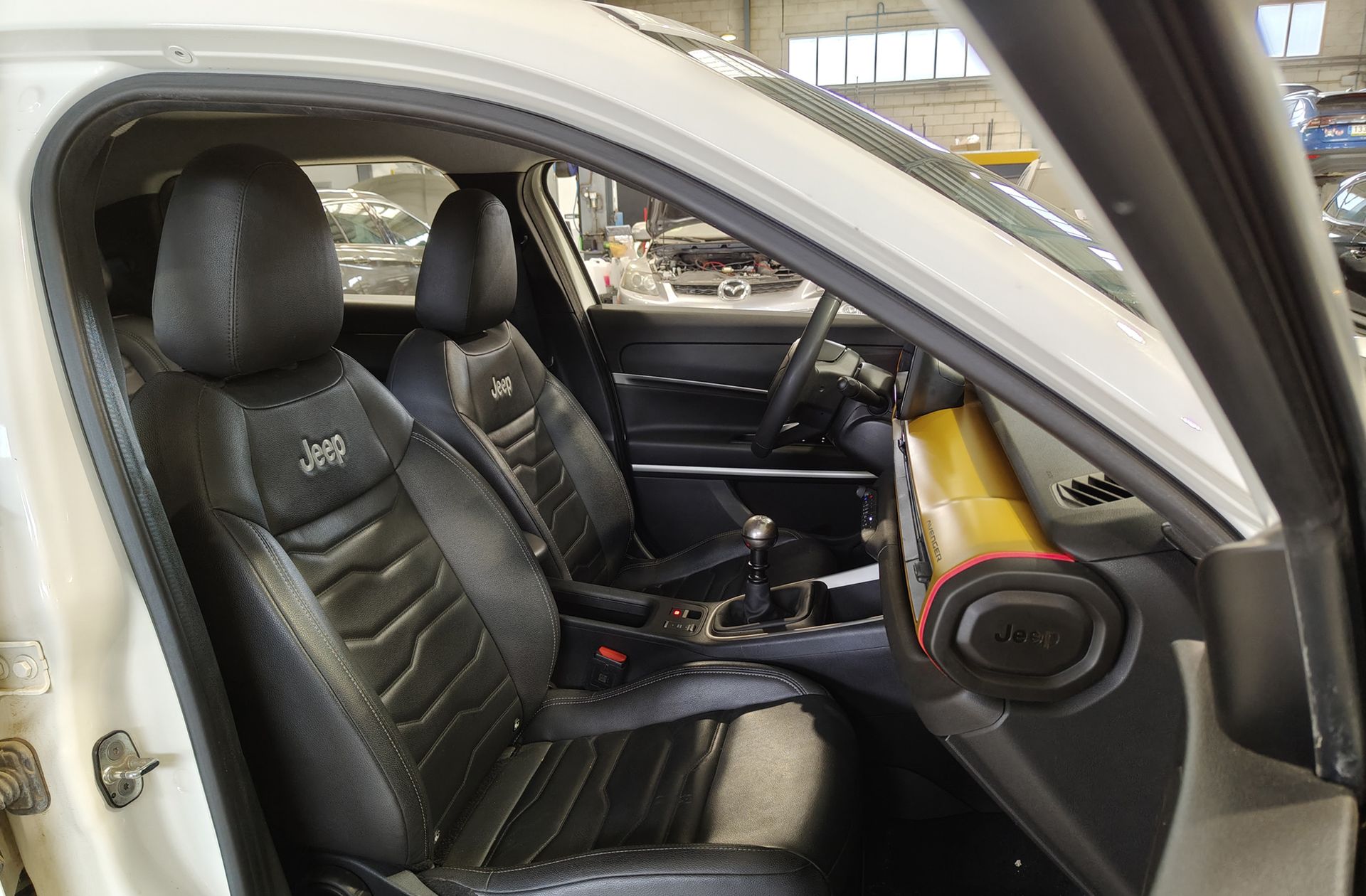 Jeep Avenger 1.2 G Summit - foto 20