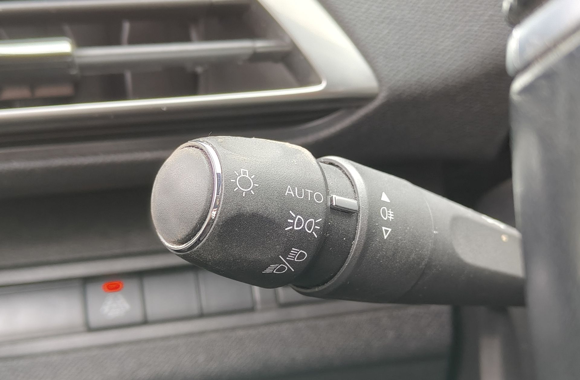 Peugeot 3008 PureTech 130 GT - foto 26