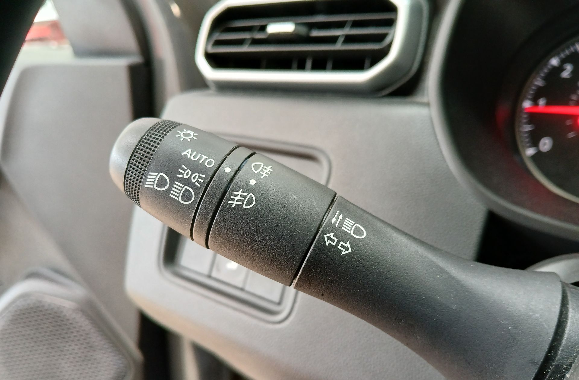 Dacia Duster Journey Go TCe EDC - foto 23