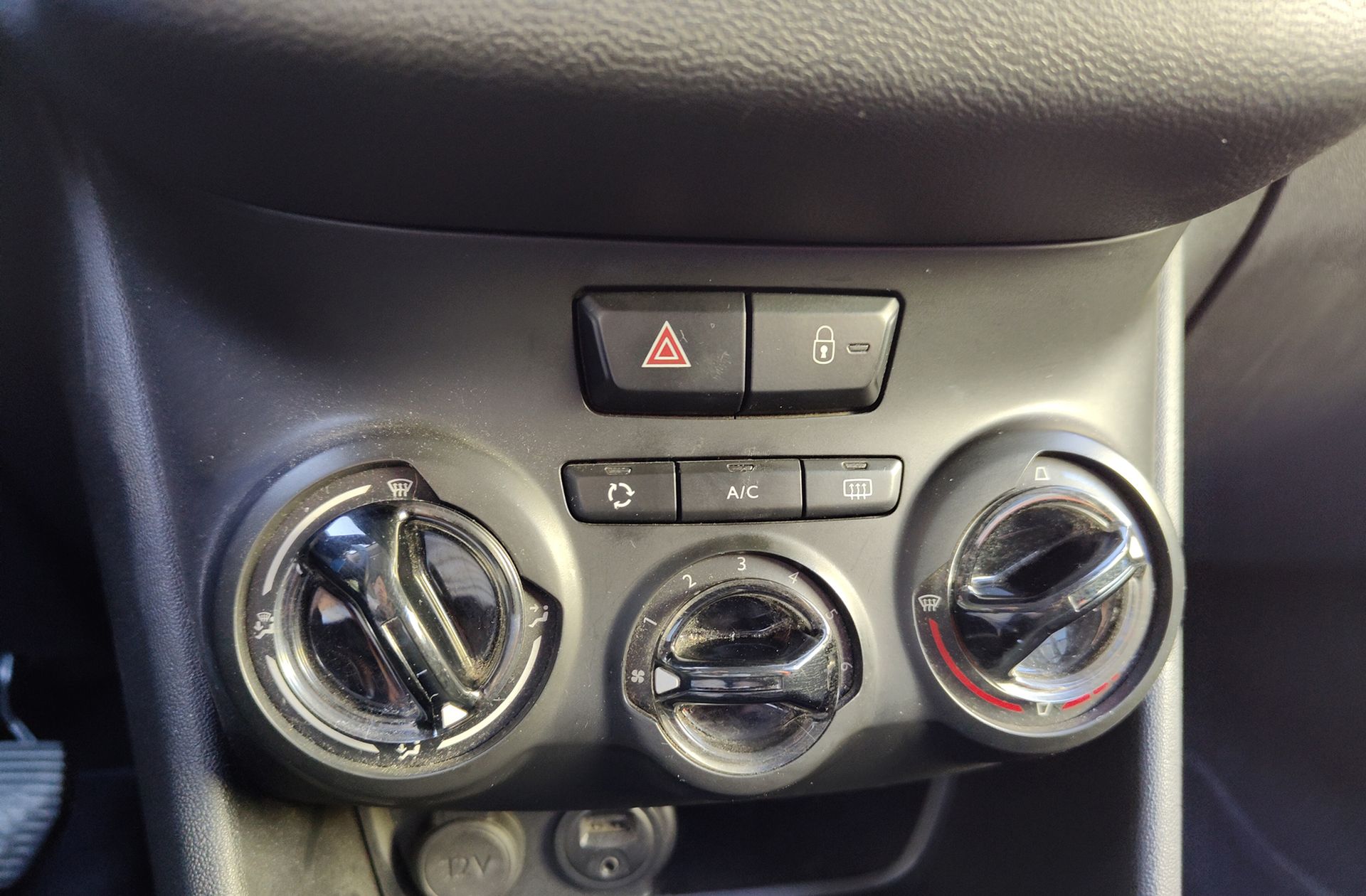 Peugeot 208 PureTech 82 Active - foto 27