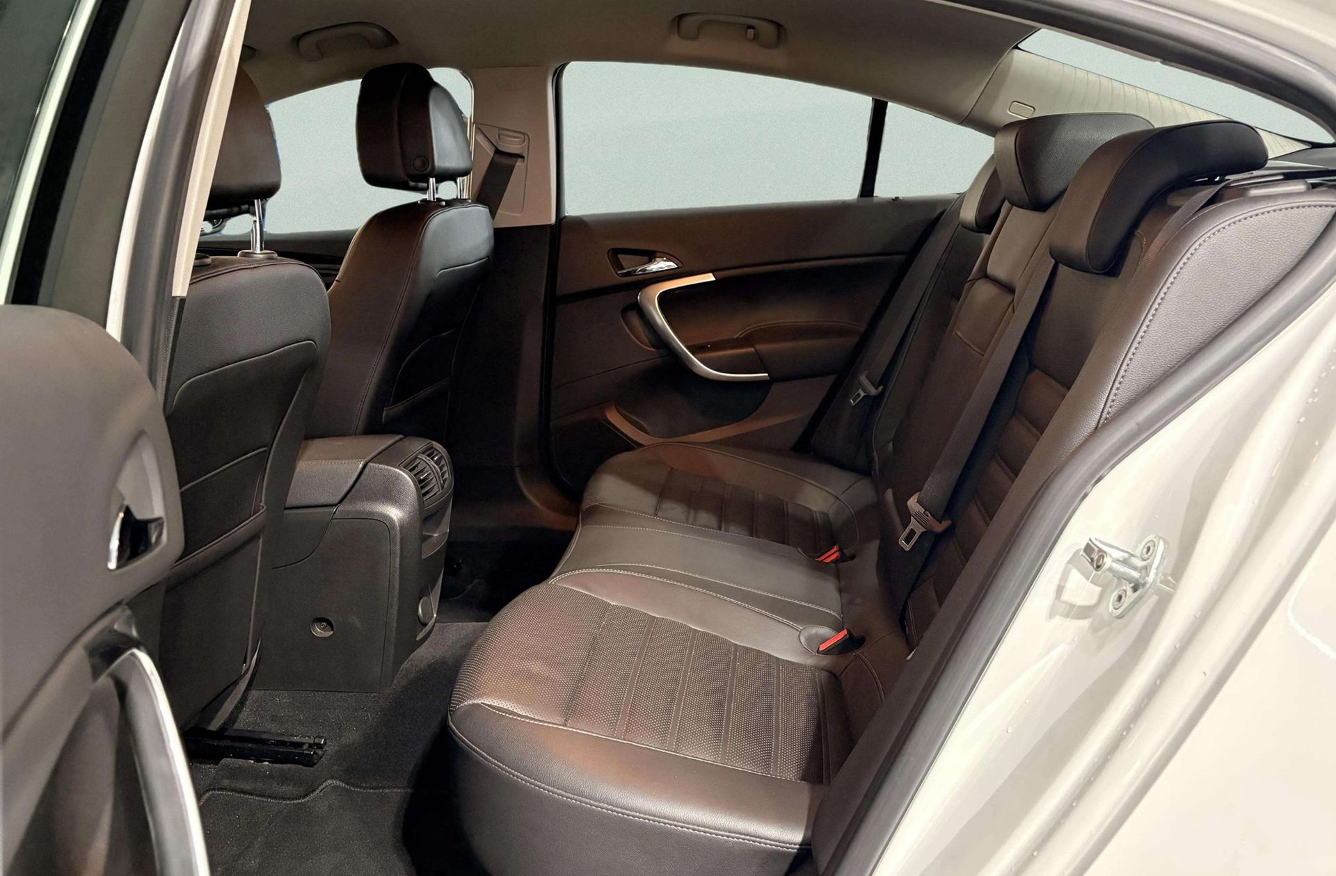 Opel Insignia 2.0 Turbo Sport 4x4 - foto 11