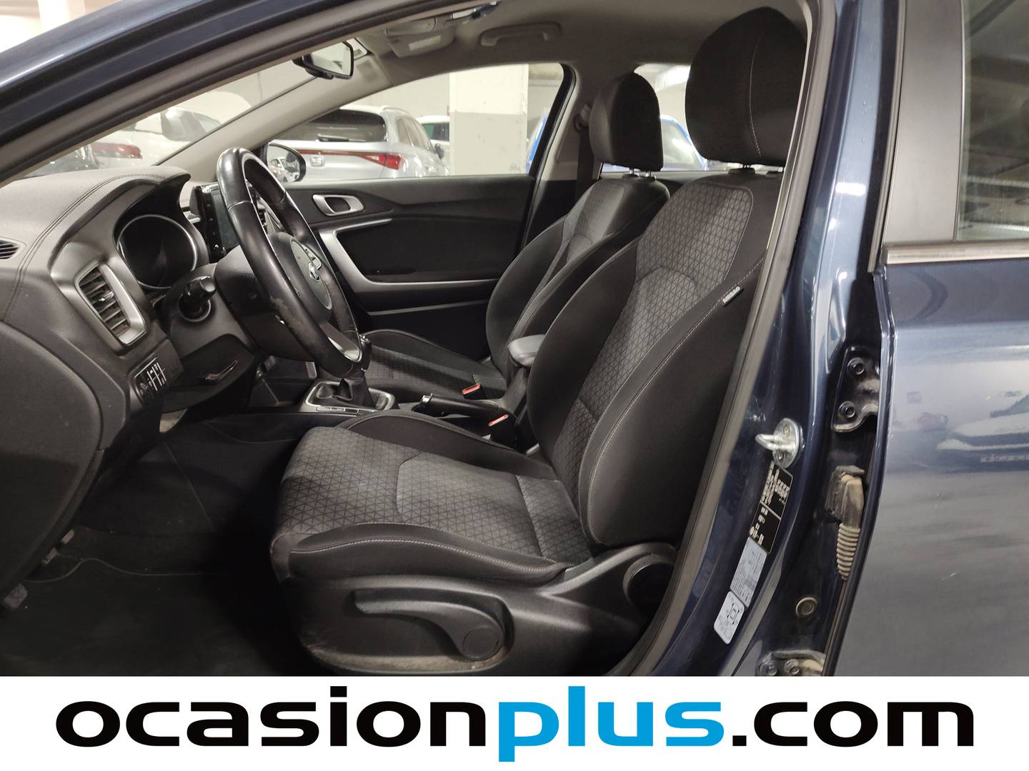 Foto asientos delanteros KIA Ceed KIA Ceed 1.4 T-GDi Drive (140 CV)