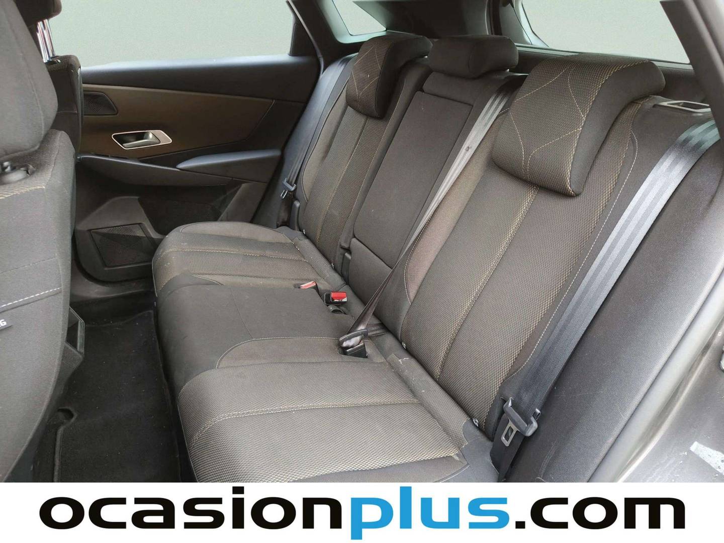 Foto DS DS 7 Crossback DS DS7 Crossback BlueHDi 130 Bastille Auto (130 CV)