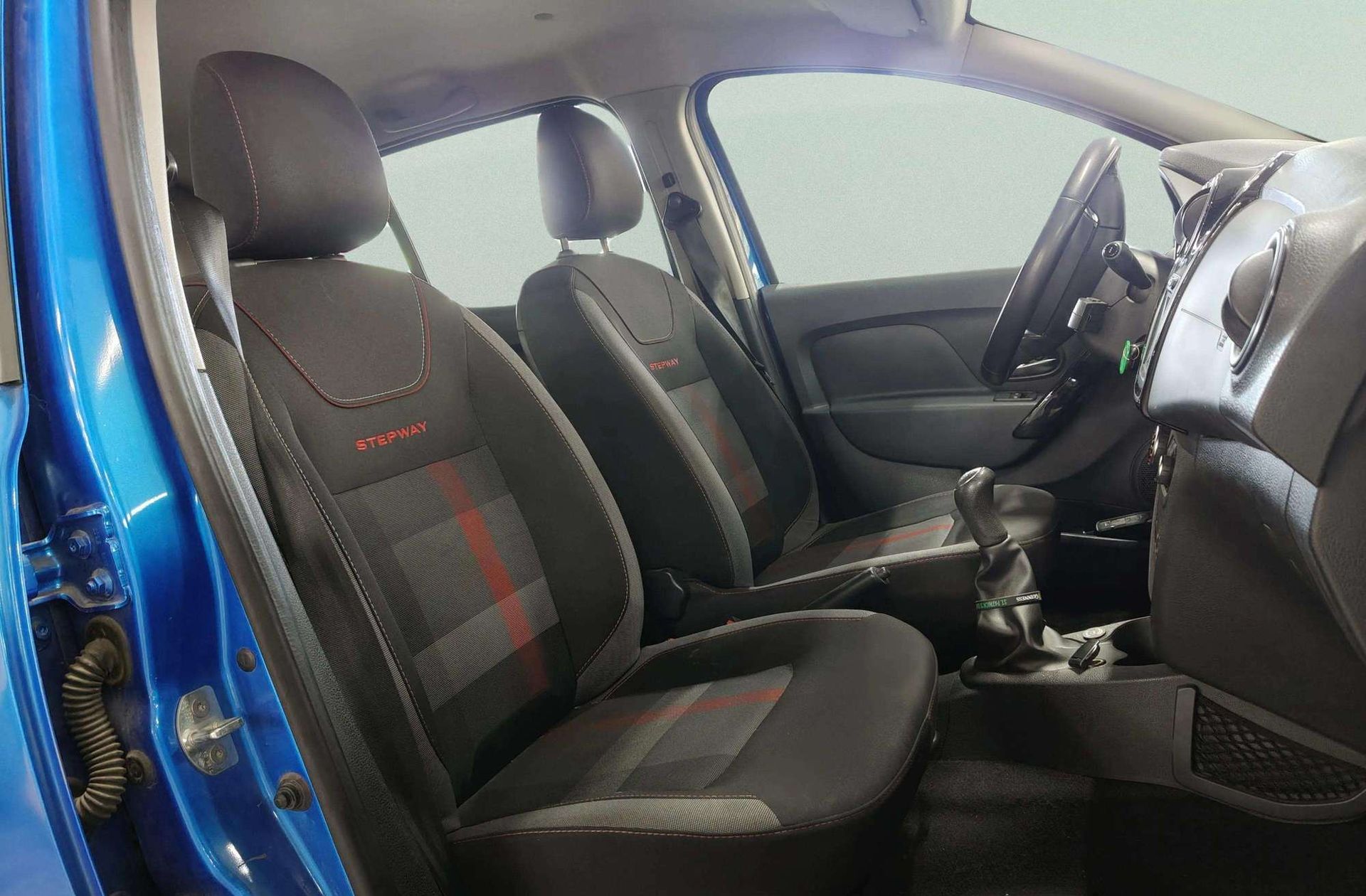 Dacia Sandero Serie Limitada Xplore TCe GLP - foto 17