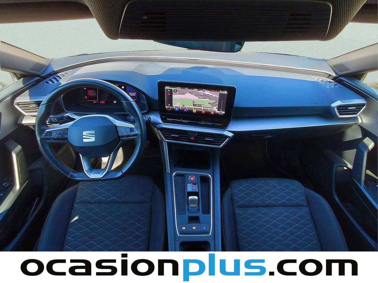 Foto asientos delanteros Seat León Seat León 1.5 eTSI S&S FR DSG (150 CV)