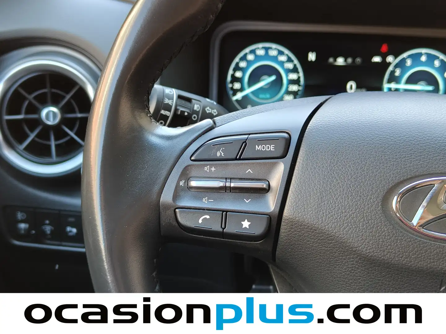 Foto Hyundai Kona Hyundai Kona 1.0 TGDi 48V Maxx 4x2 (120 CV)