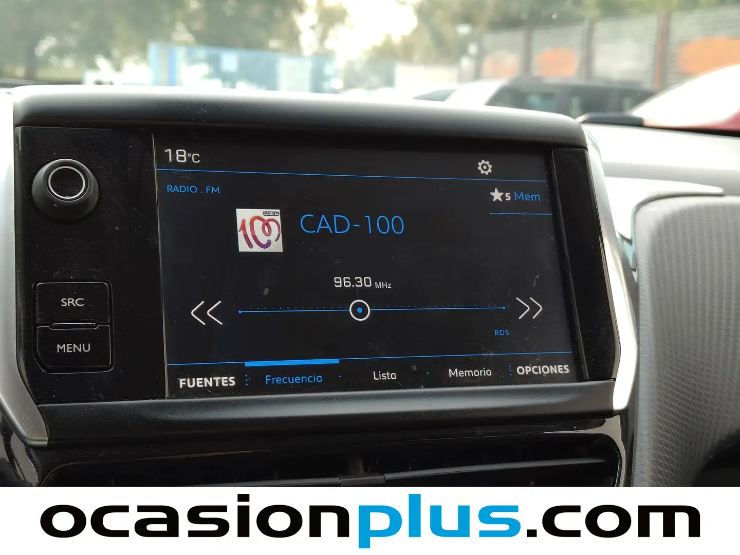 Foto Peugeot 208 Peugeot 208 PureTech Signature (82 CV)