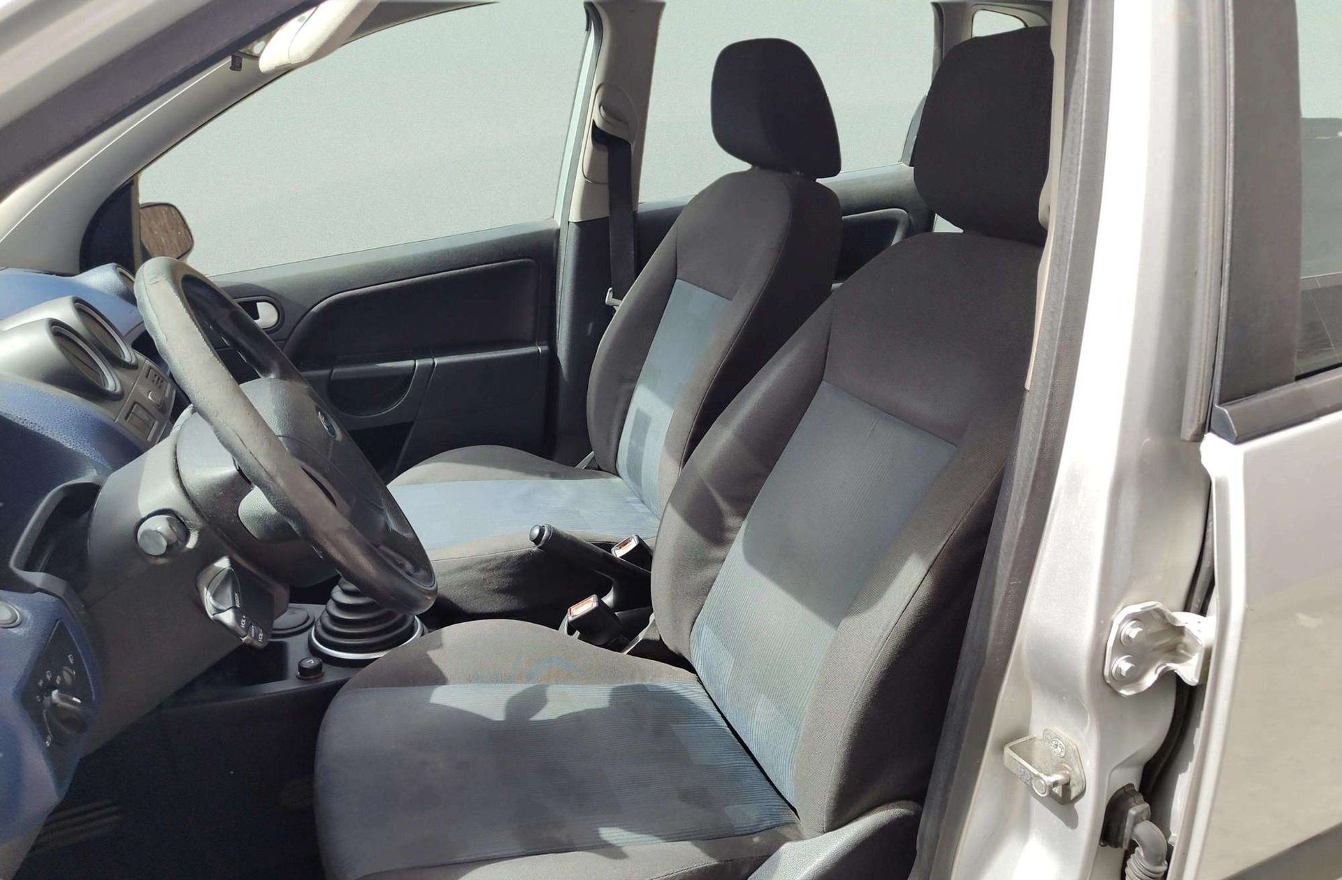 Ford Fiesta 1.4 Newport - foto 8