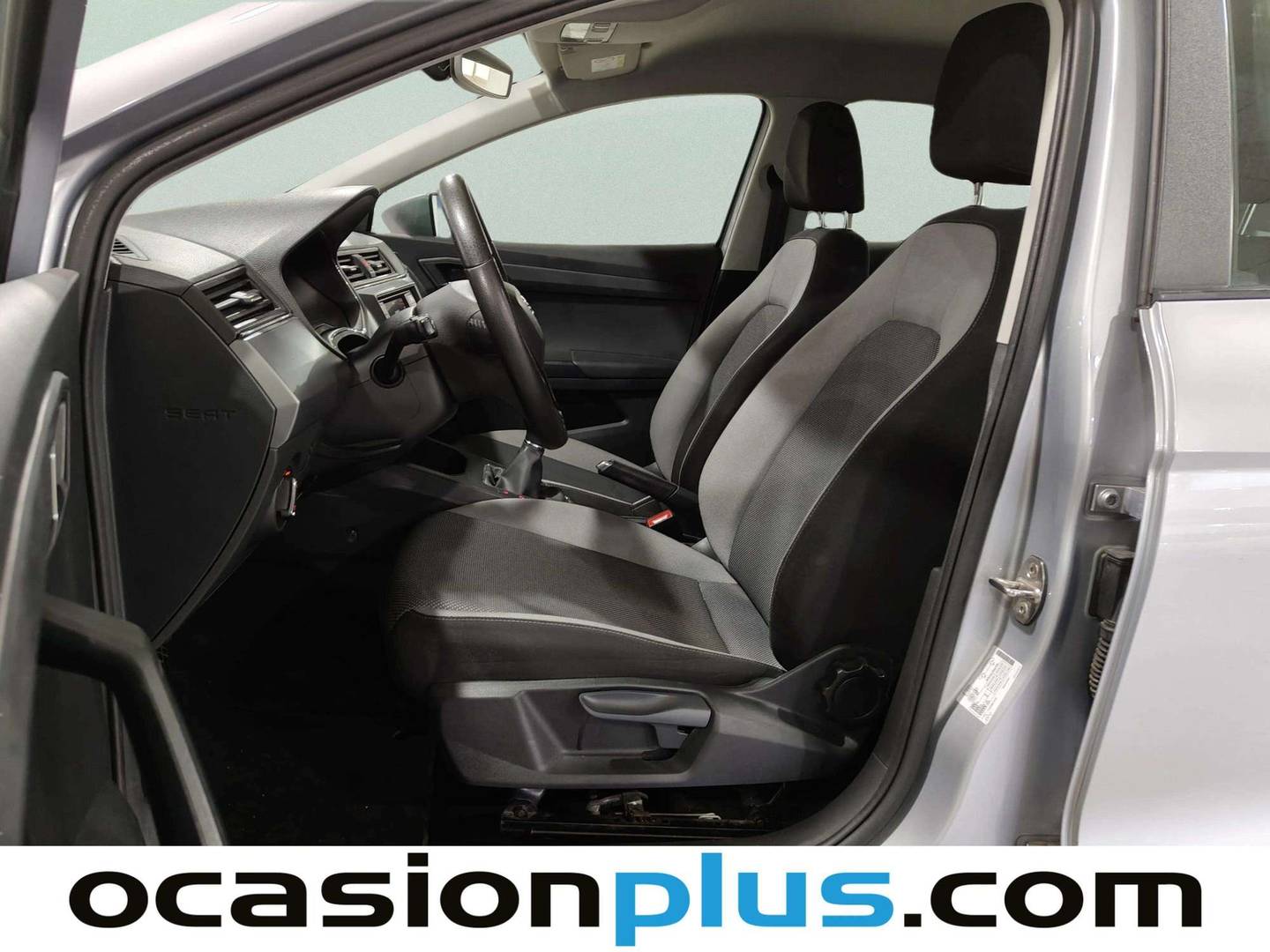 Foto asientos delanteros Seat Ibiza Seat Ibiza 1.0 MPI Style (80 CV)