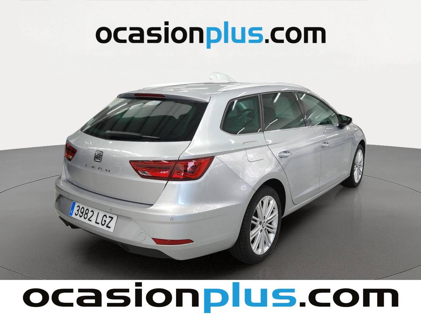 Foto trasera Seat León Seat León ST 2.0 TDI S&S Xcellence DSG (150 CV) derecha