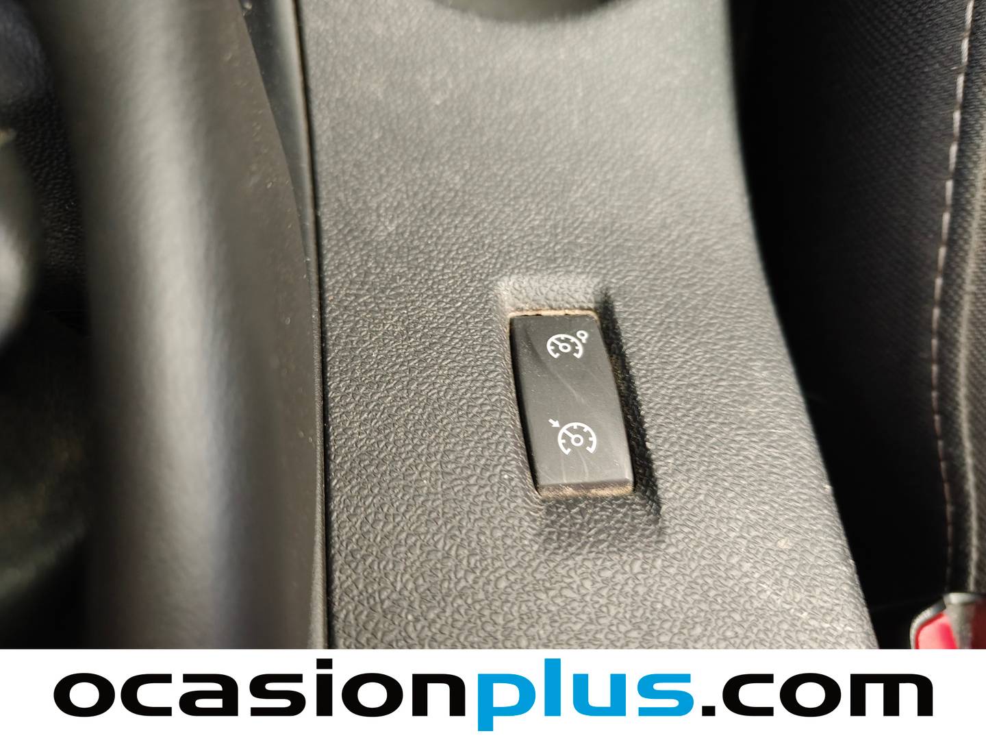 Equipamiento del Renault Mégane Renault Megane Limited Energy S&S TCe (115 CV)