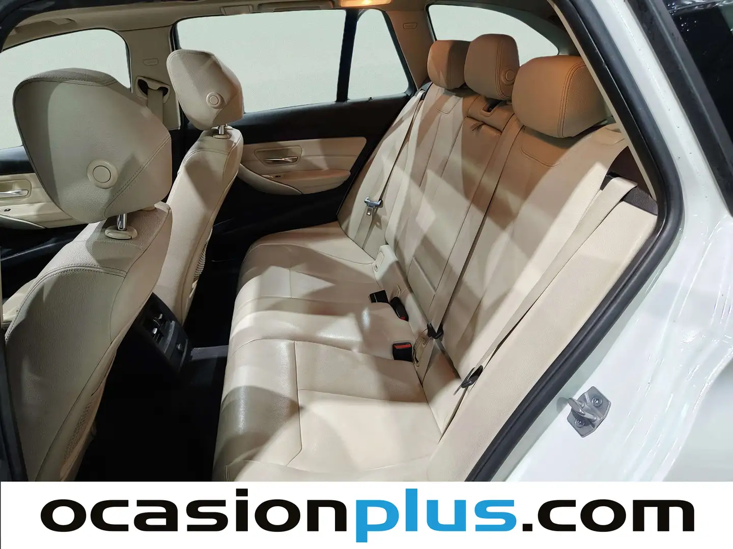 Foto BMW Serie 3 BMW Serie 3 318d Touring  (143 CV)