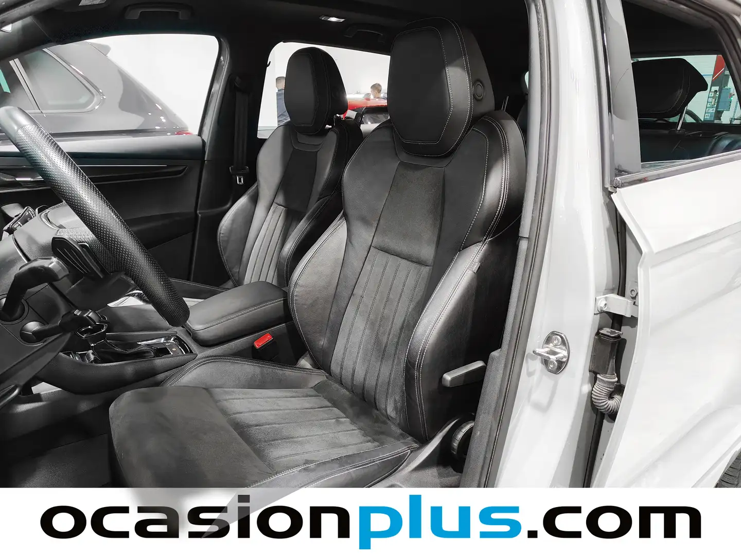 Foto Skoda Karoq Skoda Karoq 1.5 TSI ACT Sportline DSG (150 CV)