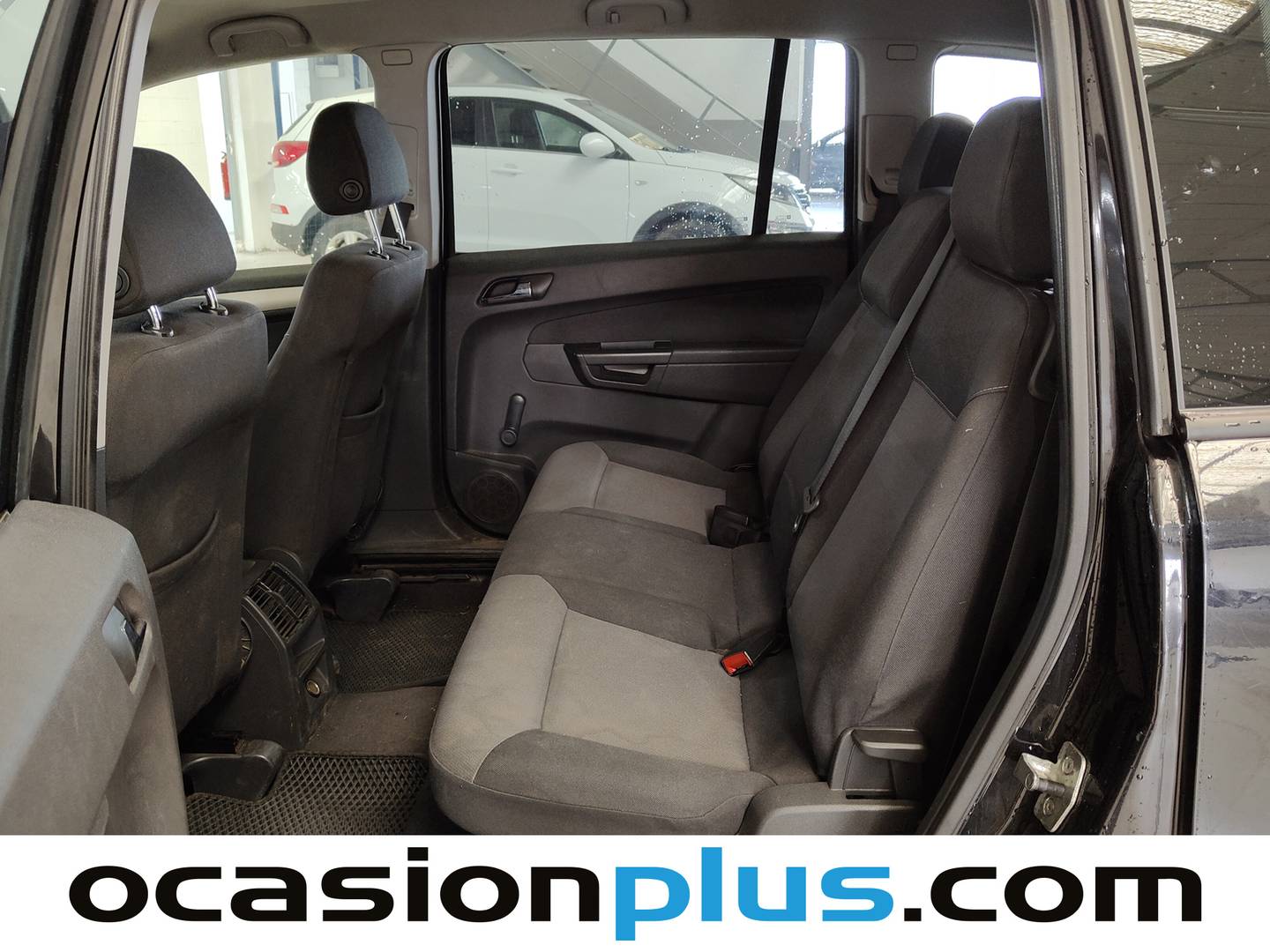 Foto asientos traseros Opel Zafira Opel Zafira 1.9 CDTi Enjoy (120 CV) 7 Plazas