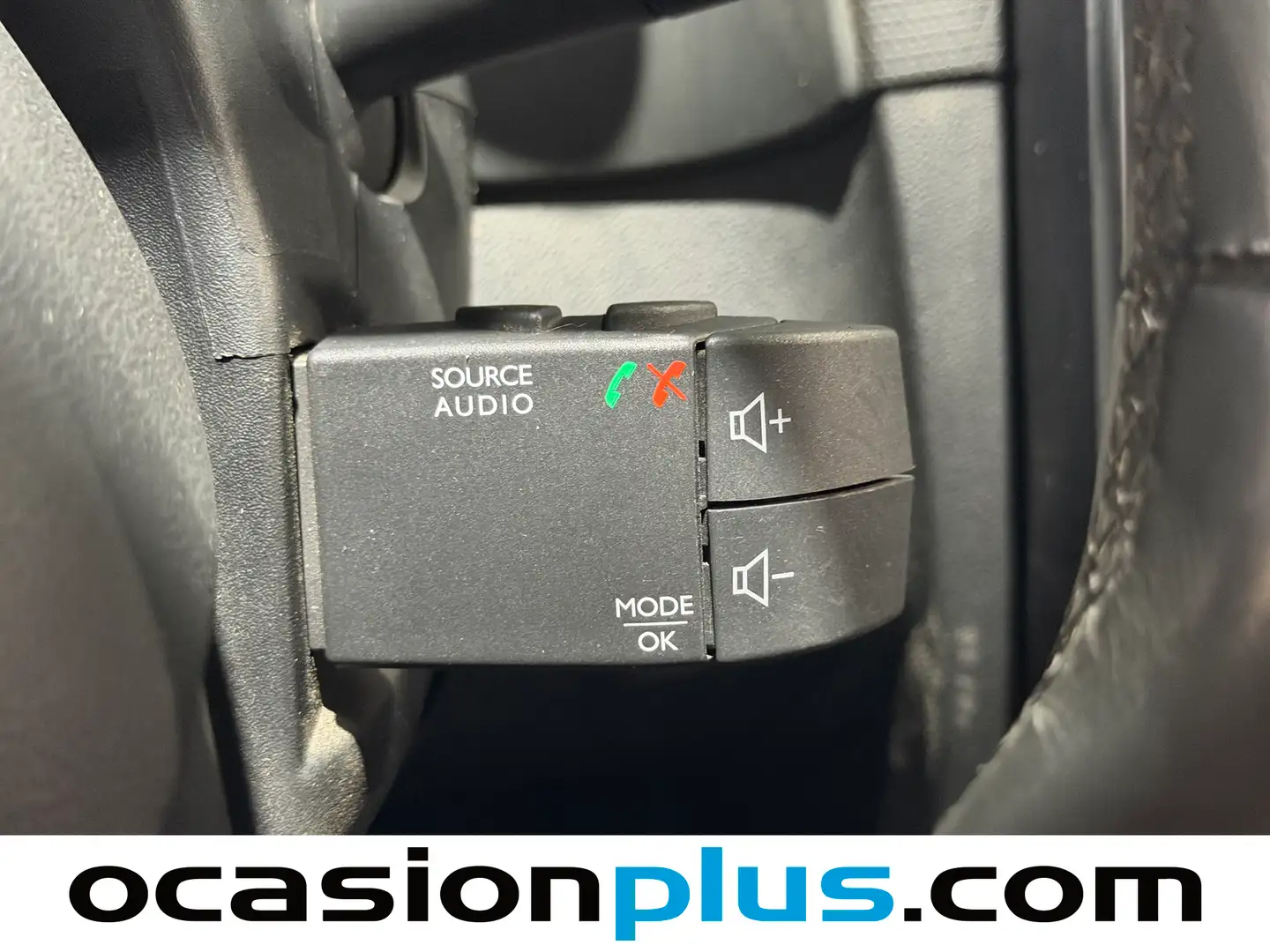 Foto Renault Clio Renault Clio Wolfnoir Energy TCe (90 CV)