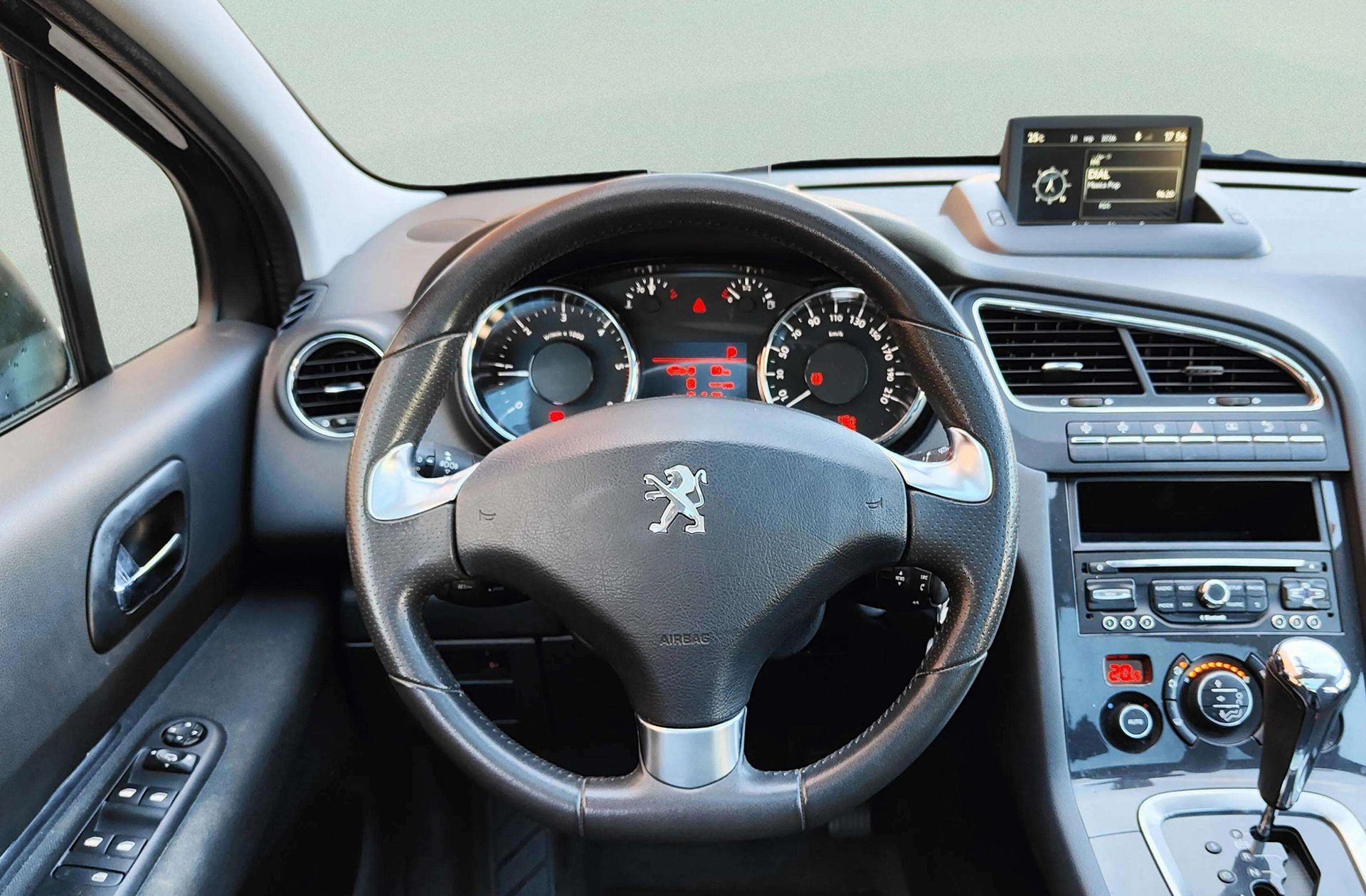Peugeot 5008 1.6 BlueHDi Allure EAT6 7 plazas - foto 21