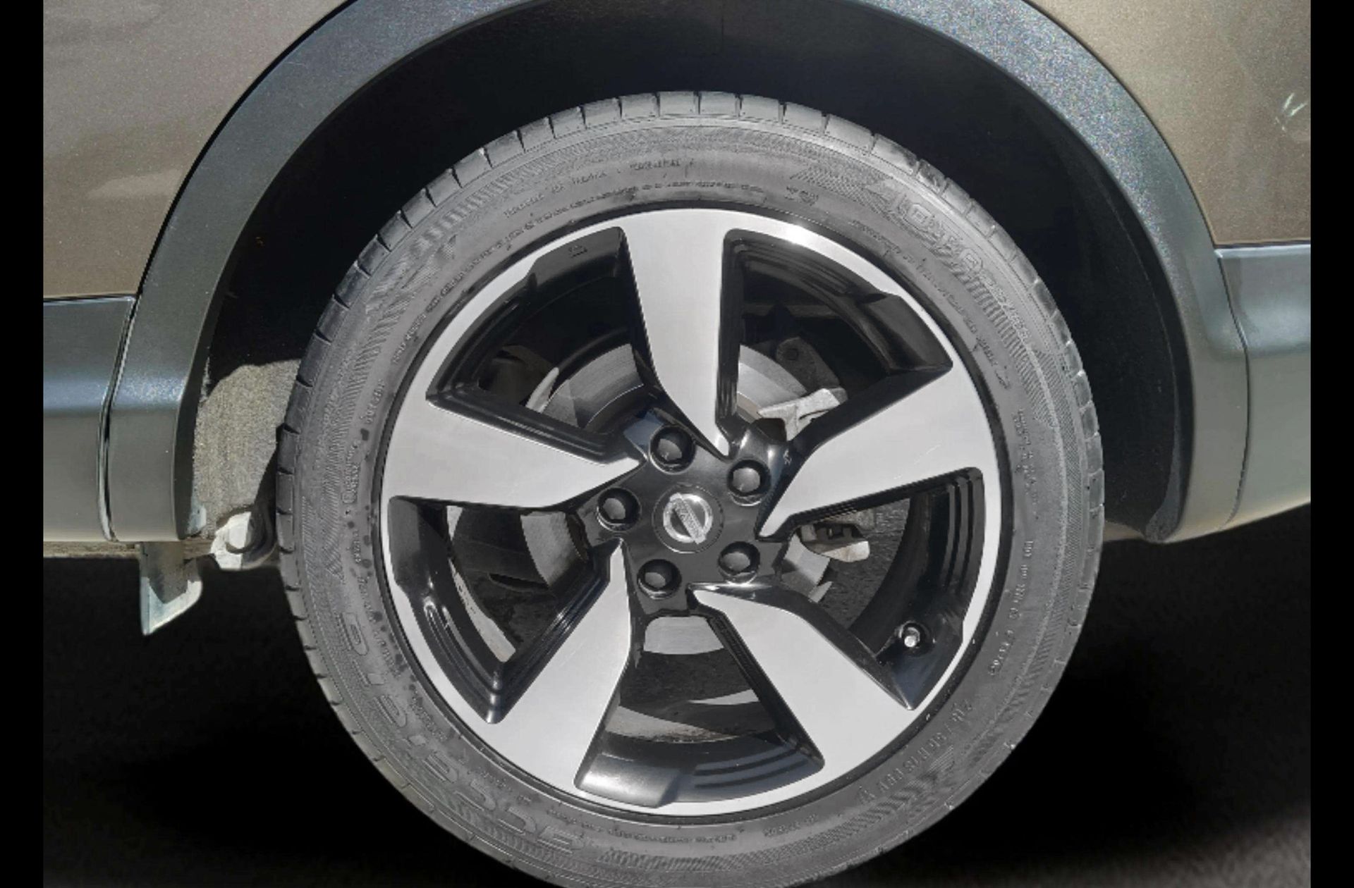 Nissan Qashqai 1.5 dCi N-Connecta 4x2 - foto 28