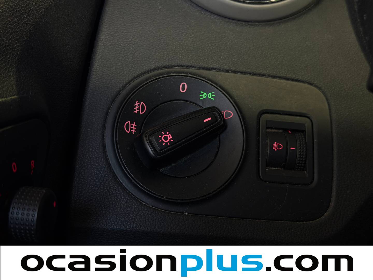 Seat Ibiza Seat Ibiza 1.0 Reference Plus Limited (75 CV) de segunda mano