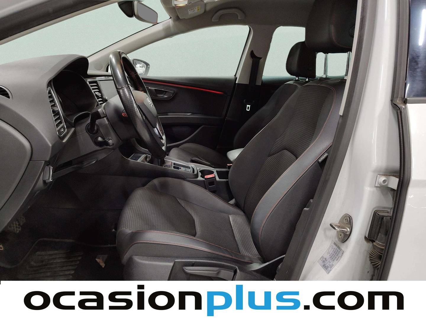 Foto asientos delanteros Seat León Seat León 1.5 TSI S&S FR Edition Plus (150 CV)