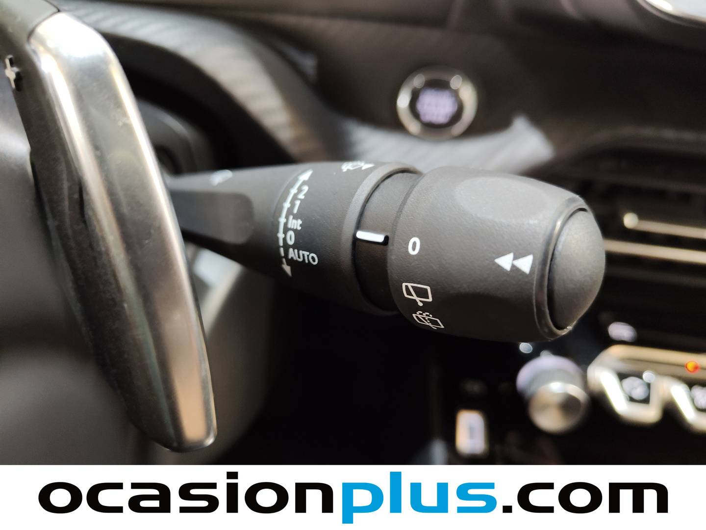 Foto Peugeot 2008 Peugeot 2008 Allure Hybrid eDCS6 (136 CV)