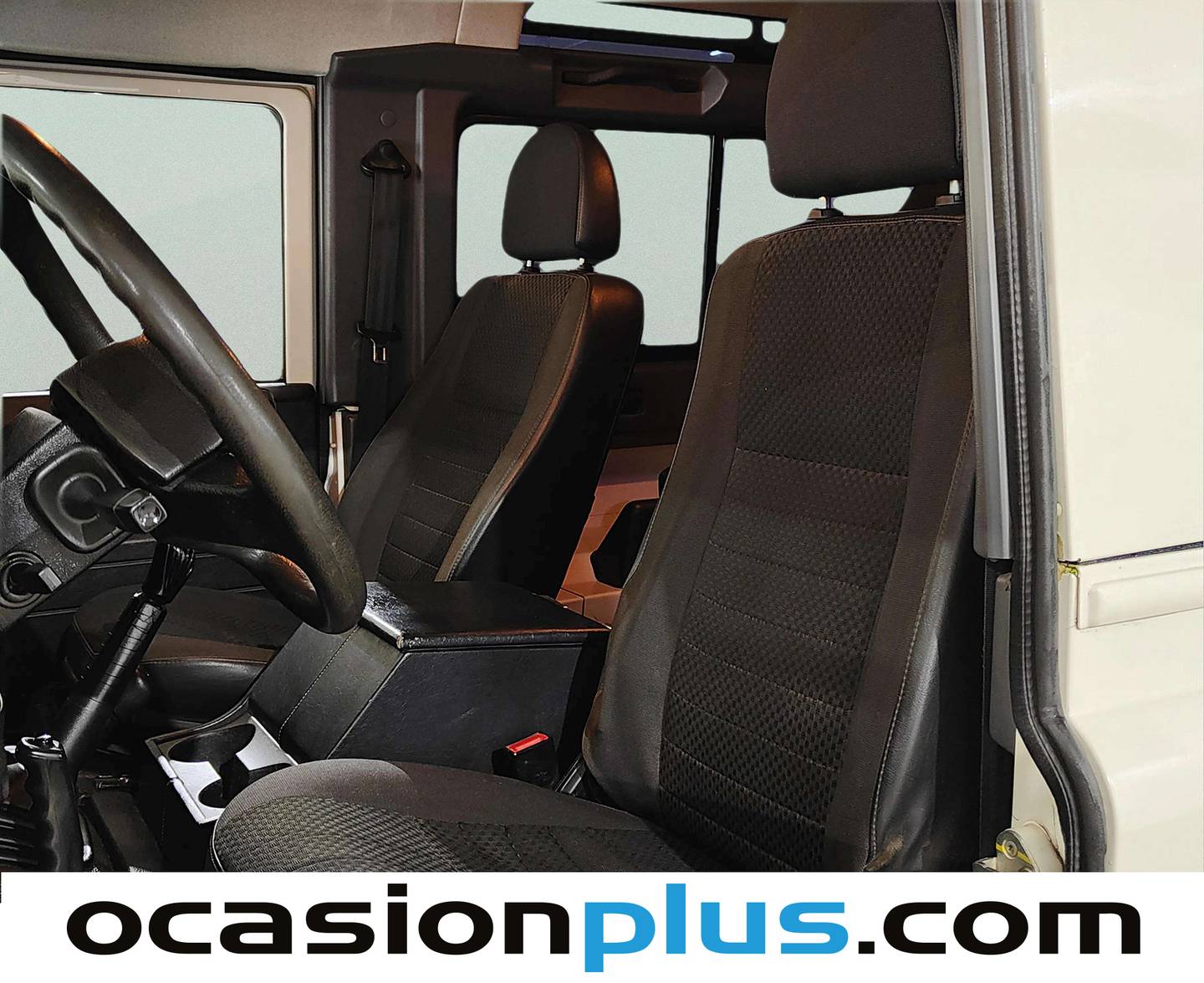 Land Rover Defender Land Rover Defender Defender 90 SW S (122 CV) seminuevo