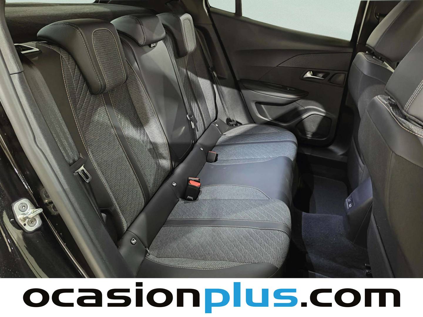 Foto Peugeot 2008 Peugeot 2008 PureTech 100 S&S Allure (100 CV)