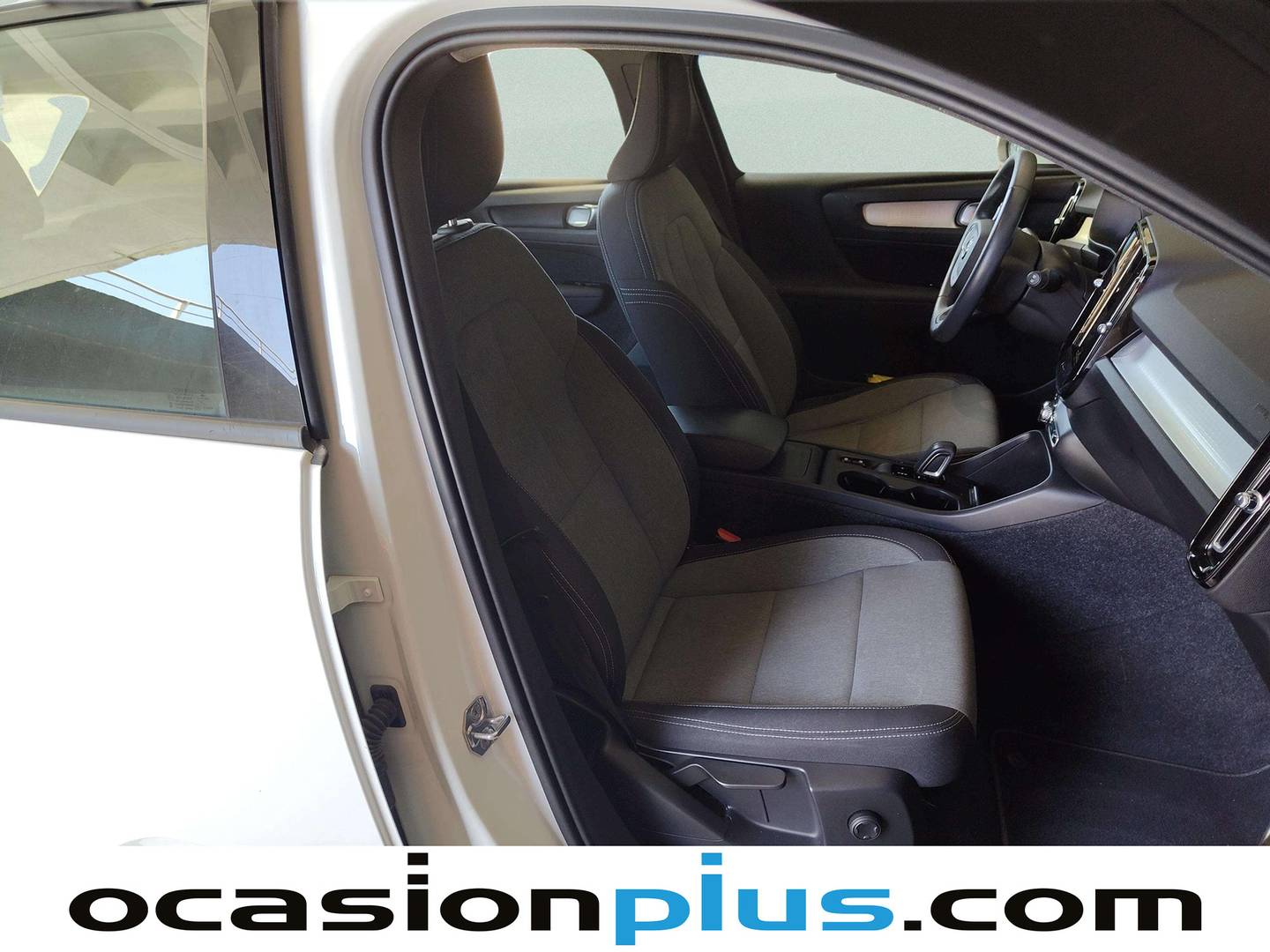Volvo XC40 Volvo XC40 T2 Momentum Pro Auto (129 CV) km 0