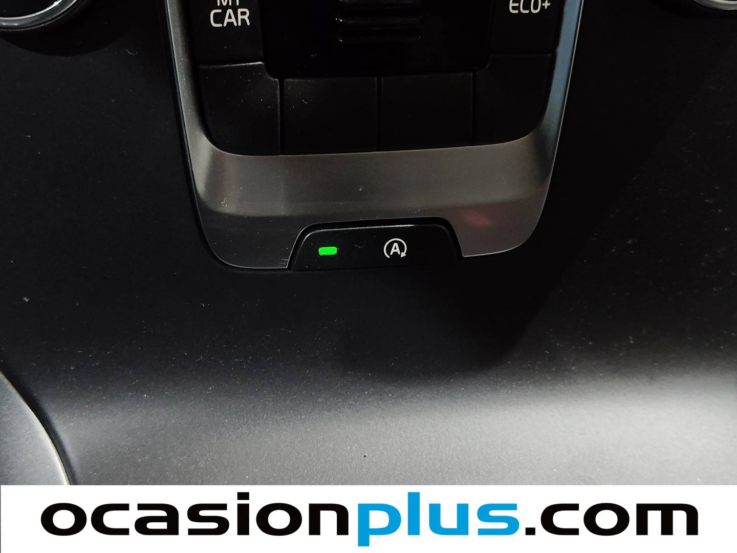 Equipamiento del Volvo V40 Cross Country Volvo V40 Cross Country D2 Cross Country Auto (120 CV)